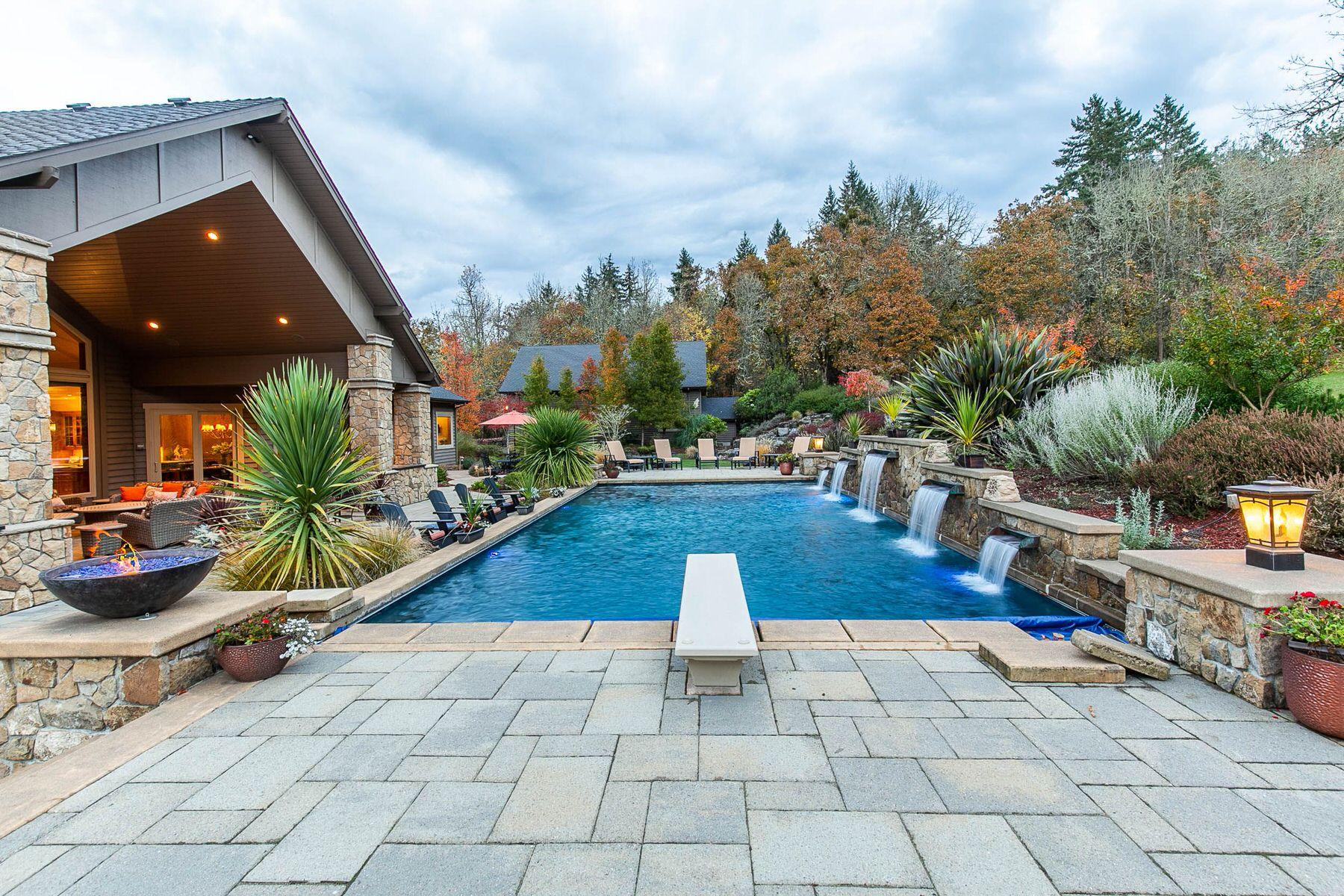 Eugene Oregon luxury home represented by Team Burke