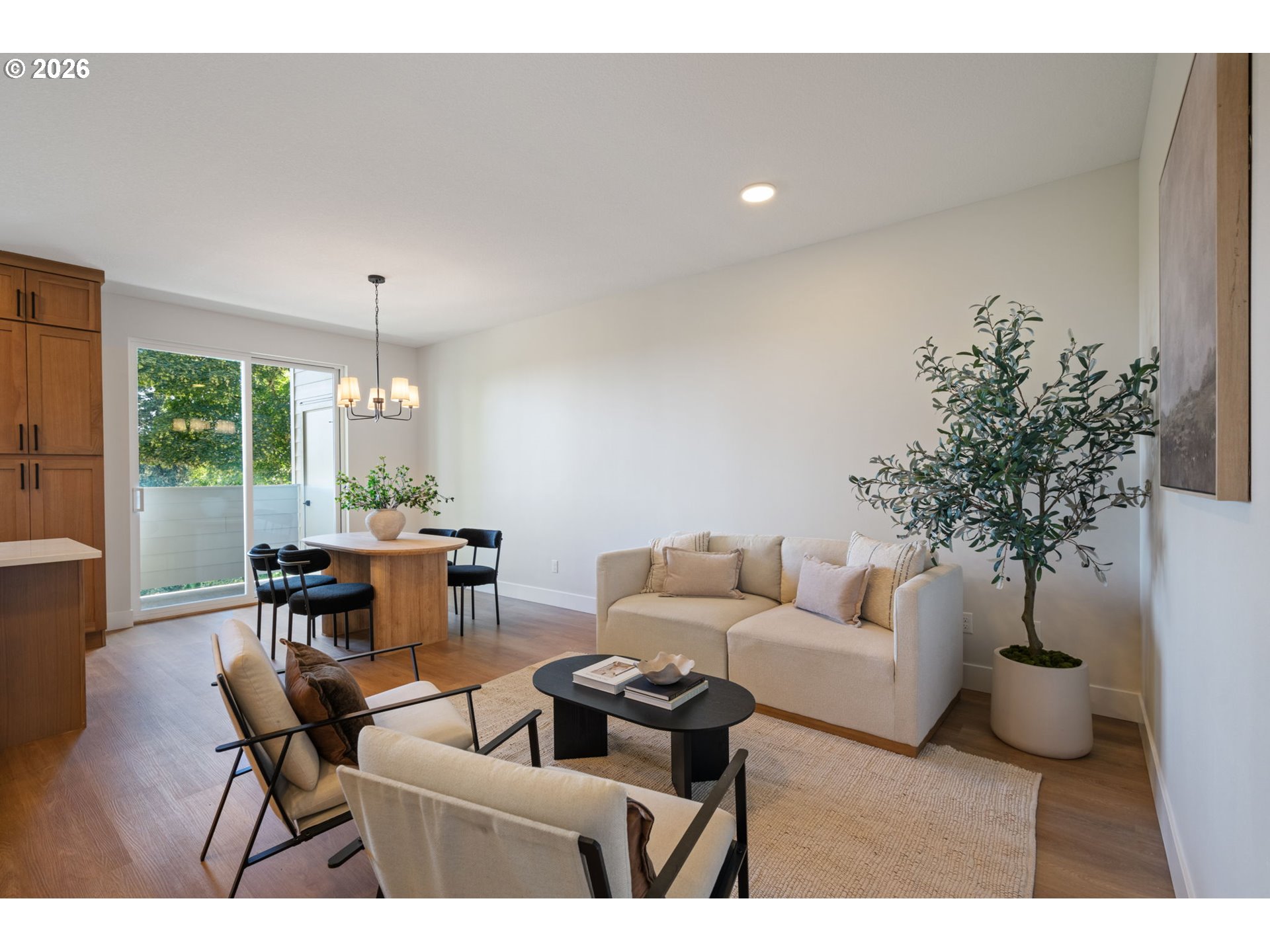 2902 E McLoughlin BLVD 1, Vancouver, WA 98661, photo 7 of 39