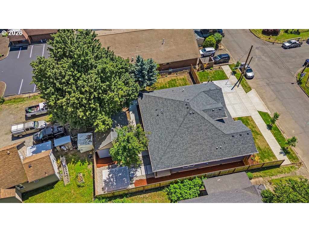 1025 CHURCH ST, Woodburn, OR 97071, photo 8 of 39