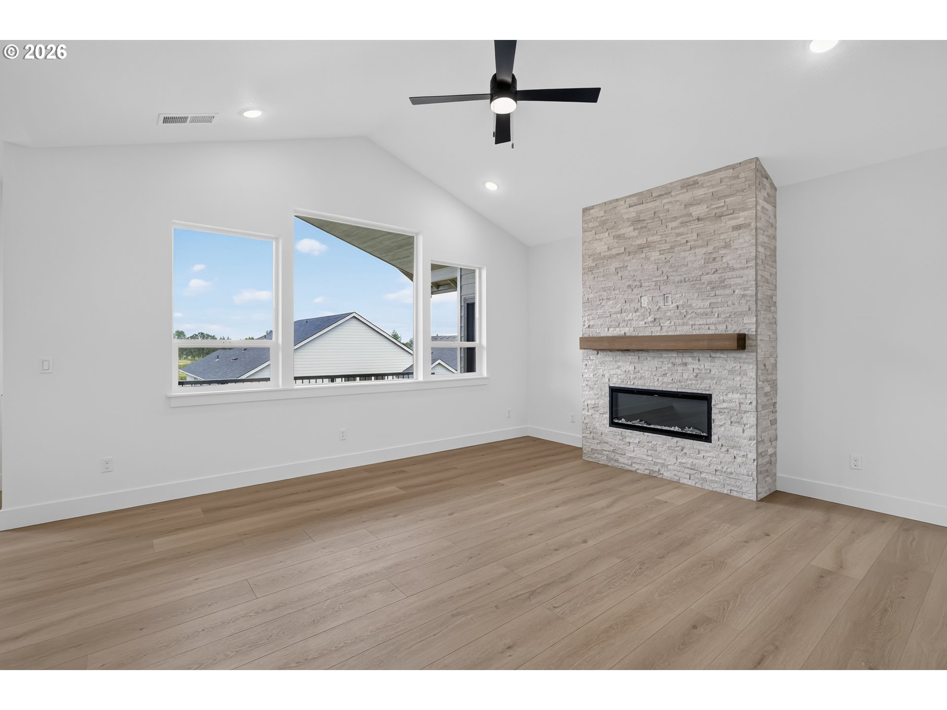 2842 NE JUSTUS AVE 29, Estacada, OR 97023, photo 6 of 36