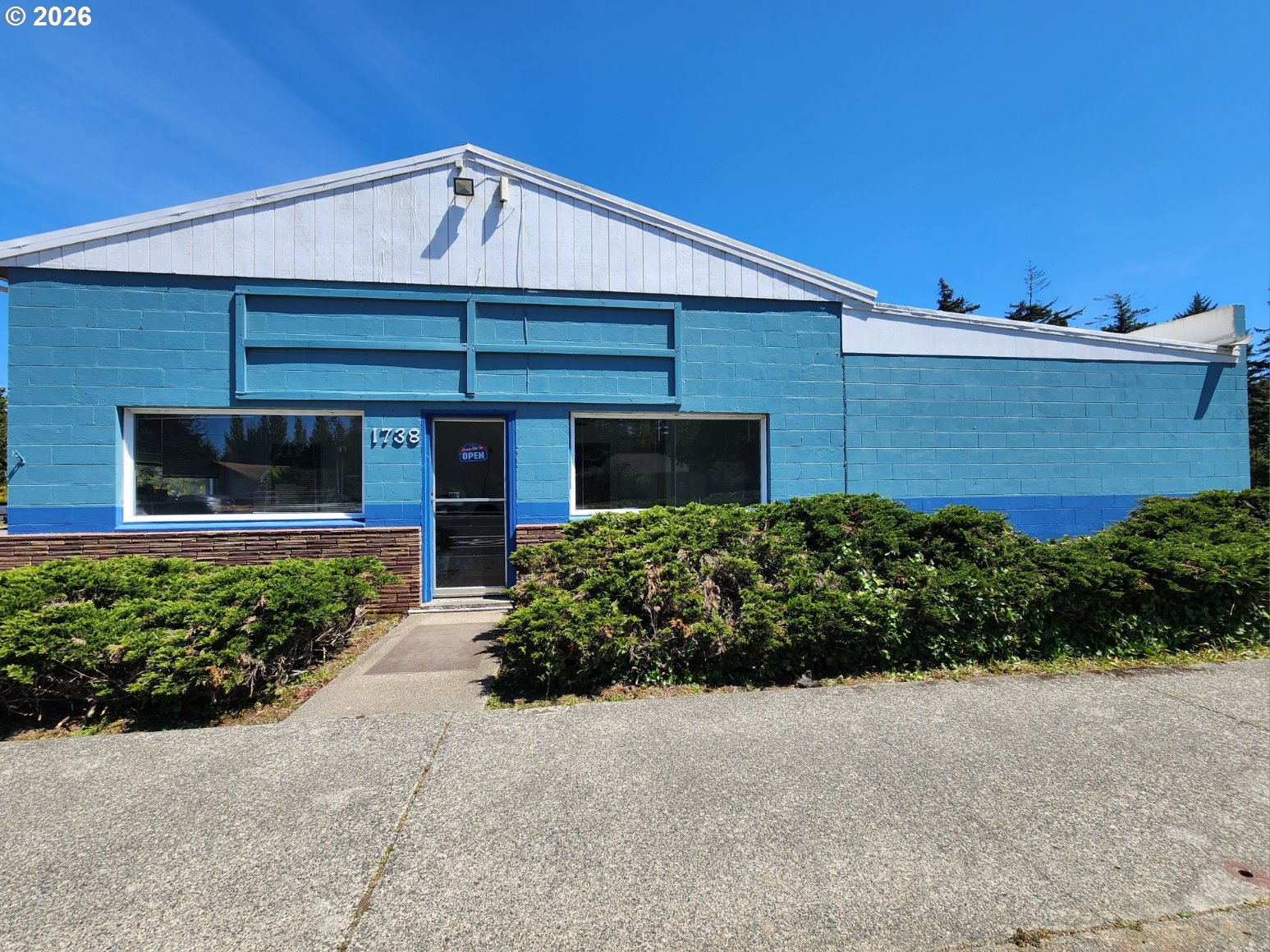 1738 OREGON ST, Port Orford, OR 97465, photo 6 of 19