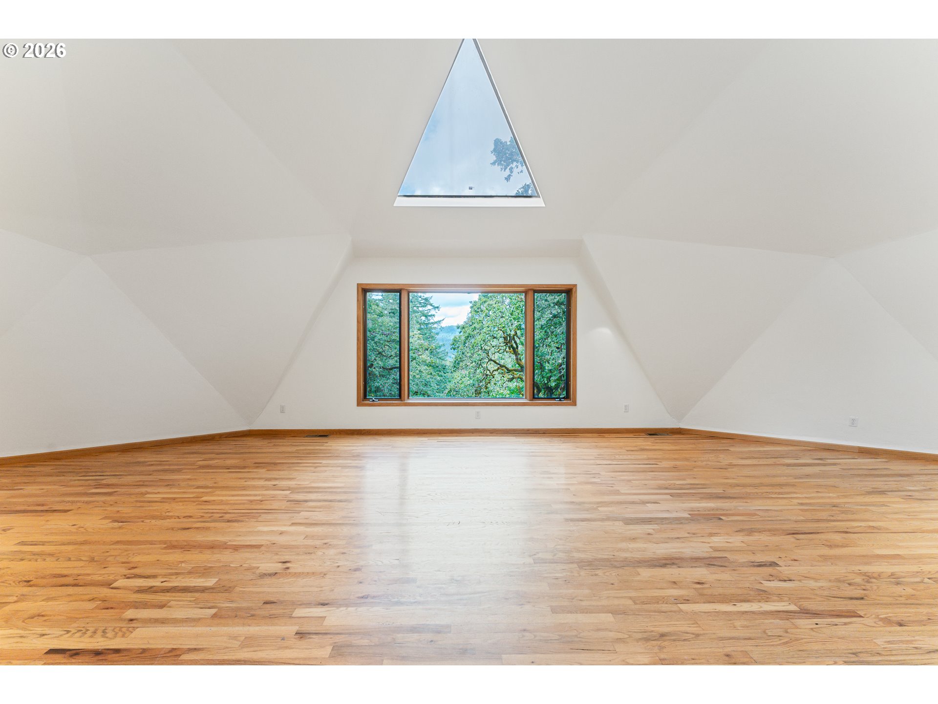 7210 NW Grandview DR, Corvallis, OR 97330, photo 6 of 44