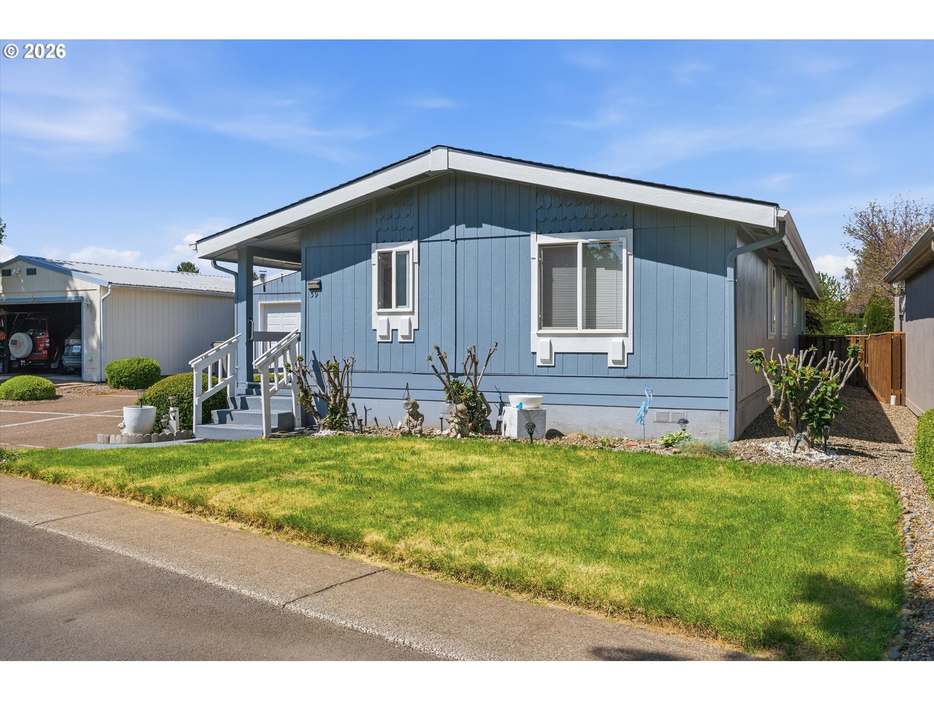 1401 W ELLENDALE AVE, Dallas, OR 97338, photo 3 of 47