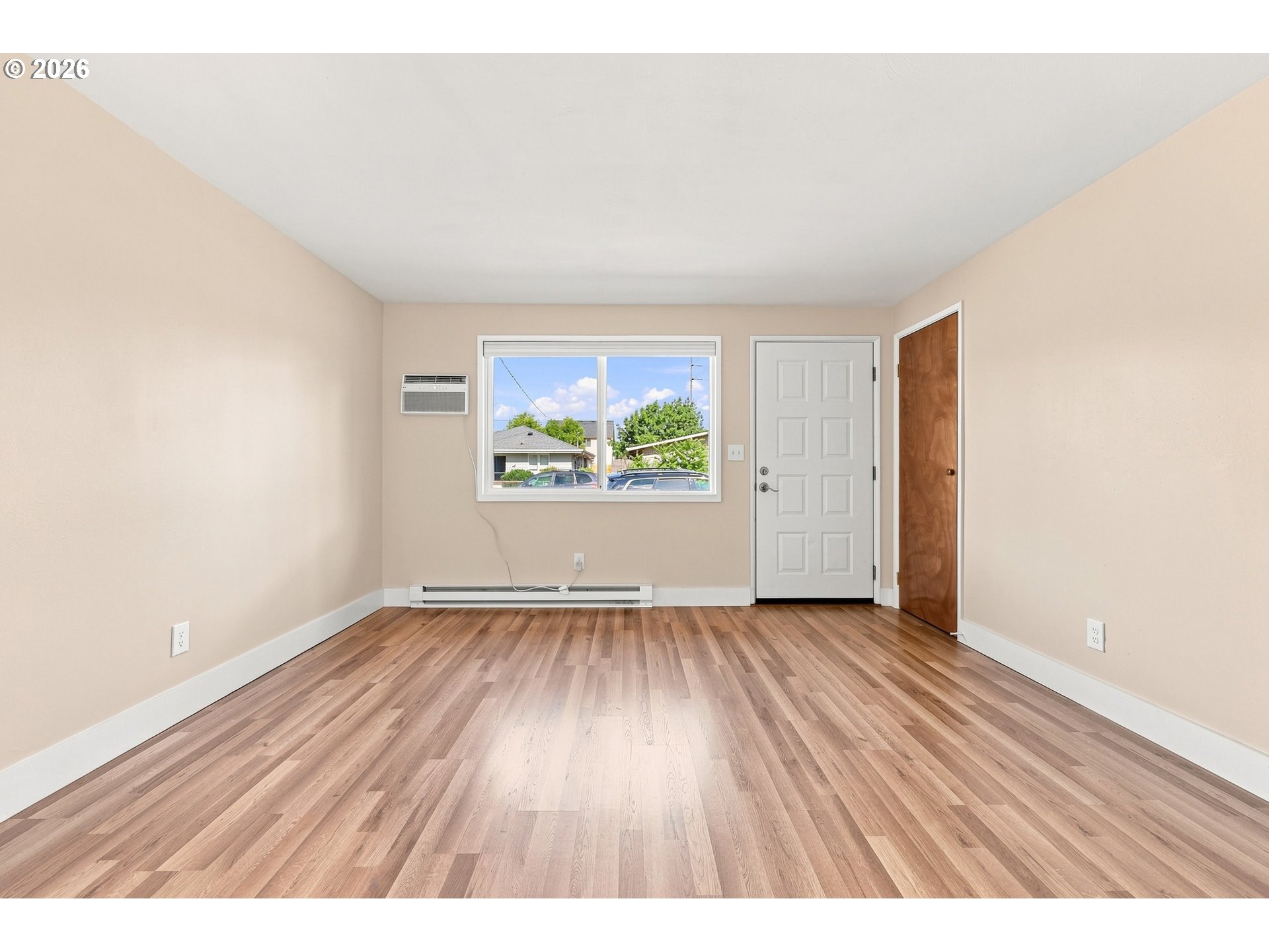 4437 SE 66TH AVE, Portland, OR 97206, photo 4 of 23