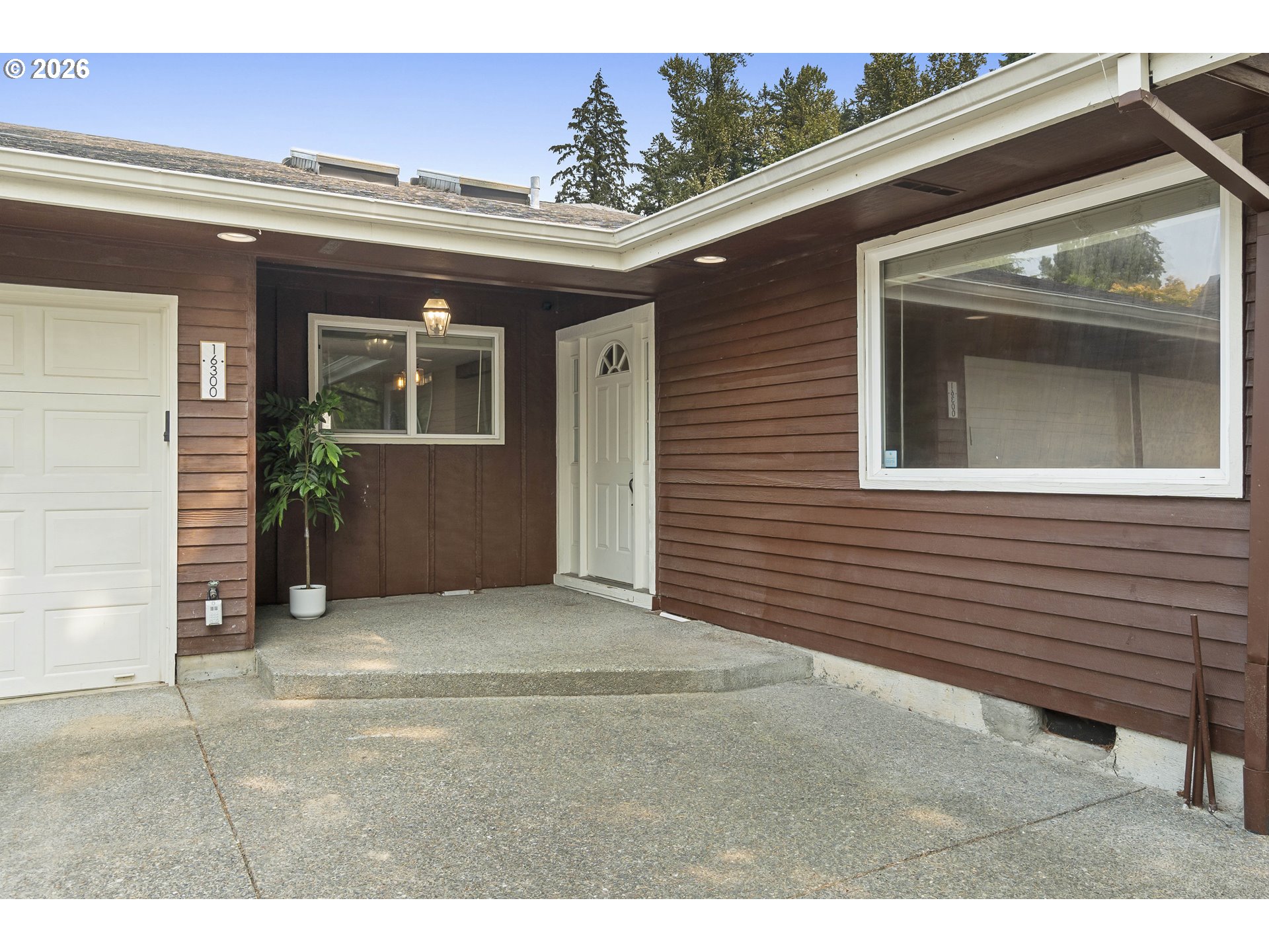 16300 SE ECKERT LN, Damascus, OR 97089, photo 3 of 36