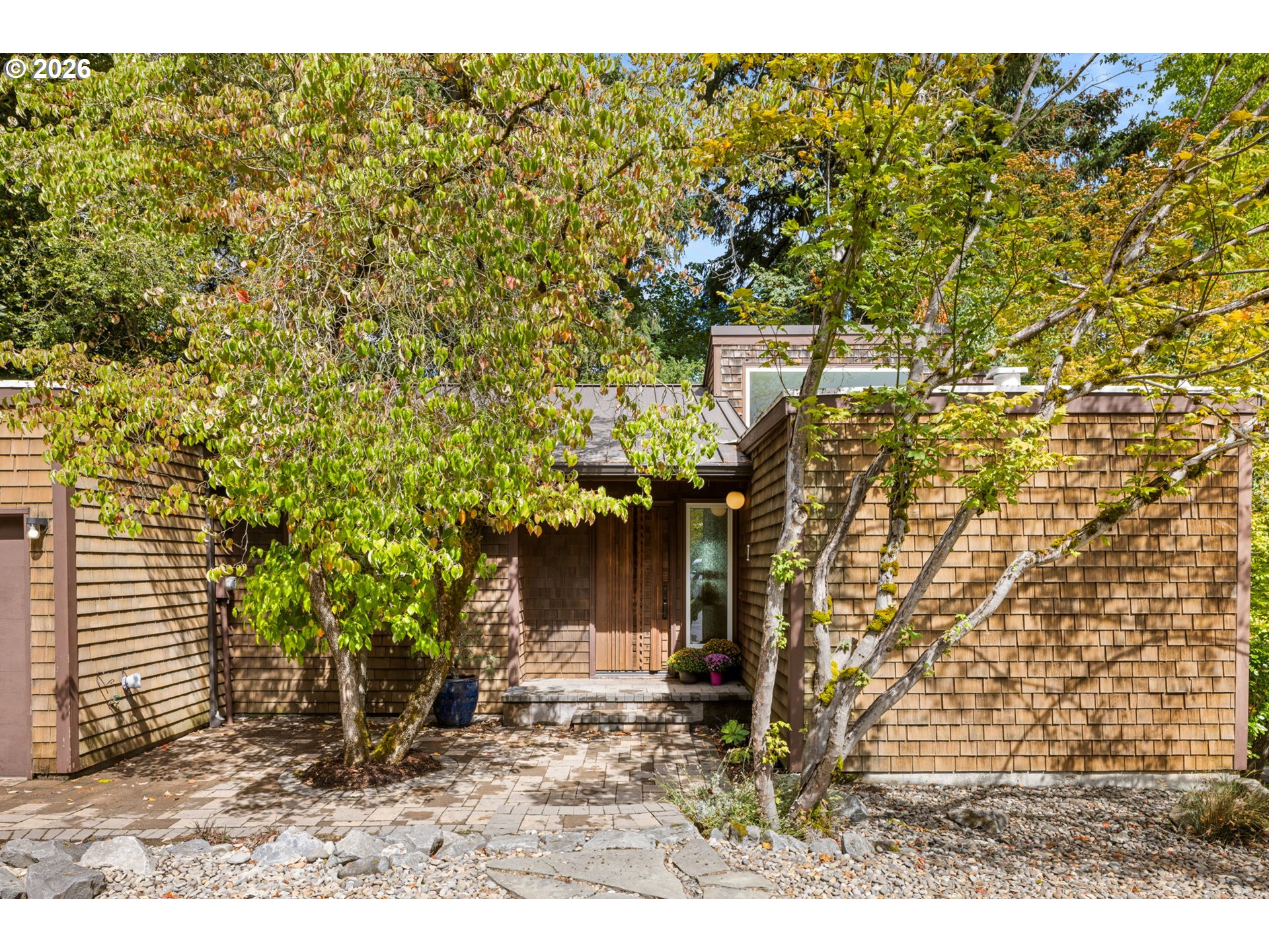 3023 SW COLLINS CT, Portland, OR 97219, photo 2 of 46