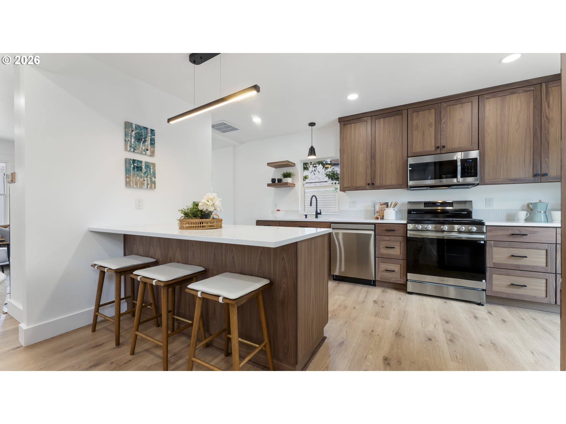 4715 NE 100TH AVE, Portland, OR 97220, photo 8 of 42