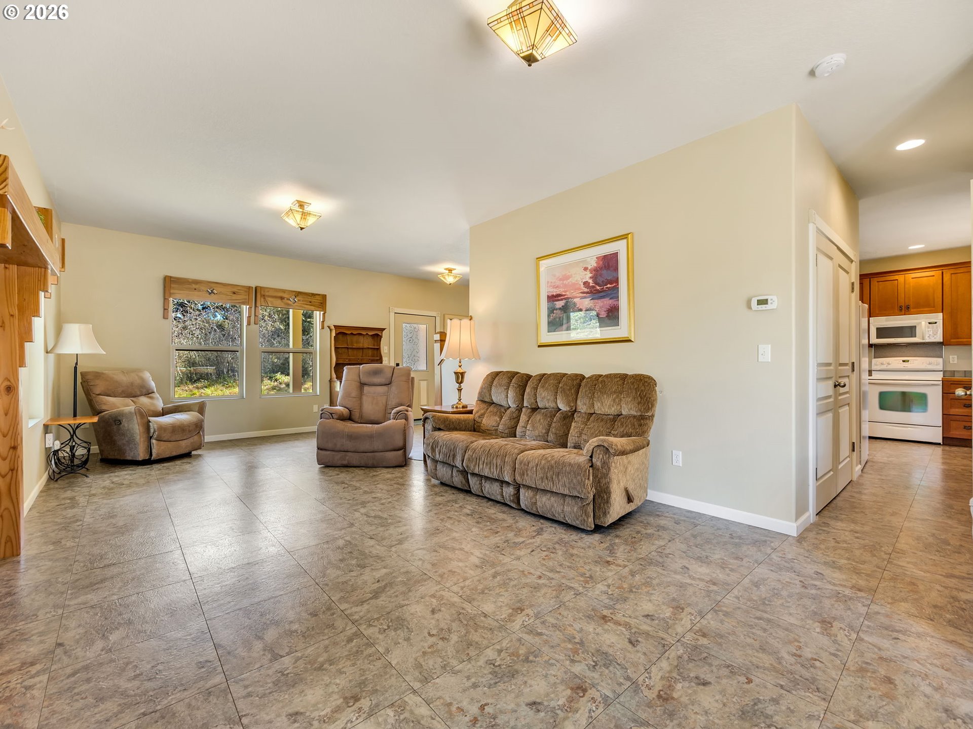 1077 SW RIDGE RD, Warrenton, OR 97146, photo 8 of 46