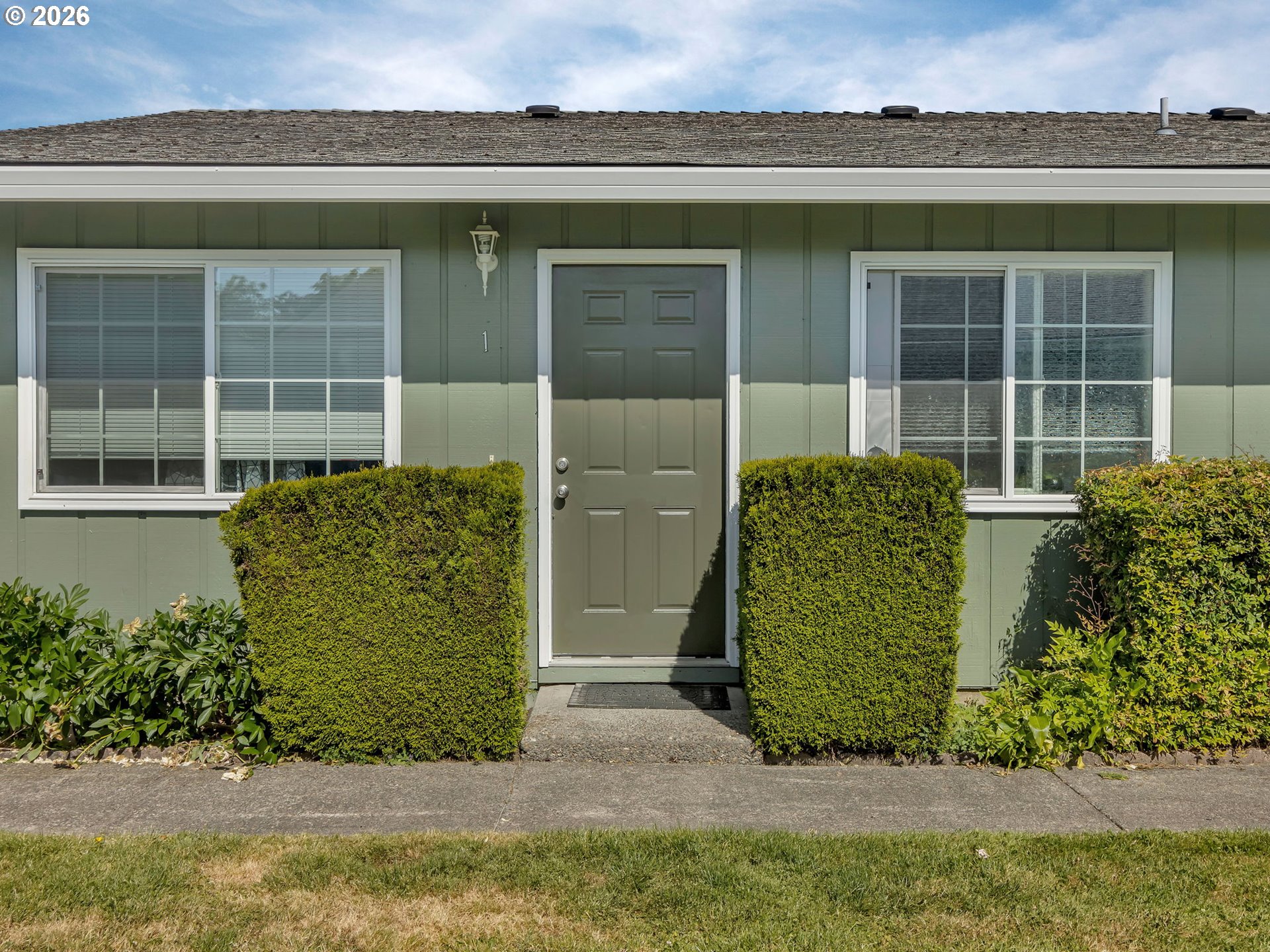 154 S 21ST ST, St. Helens, OR 97051, photo 4 of 48