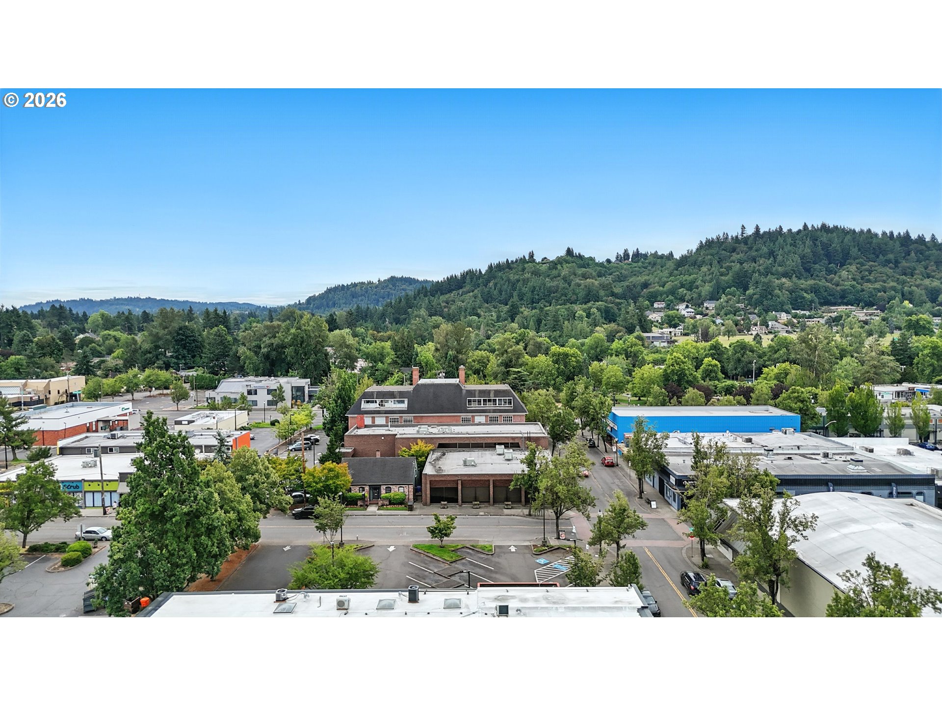 318 NE ROBERTS AVE 204, Gresham, OR 97030, photo 8 of 36
