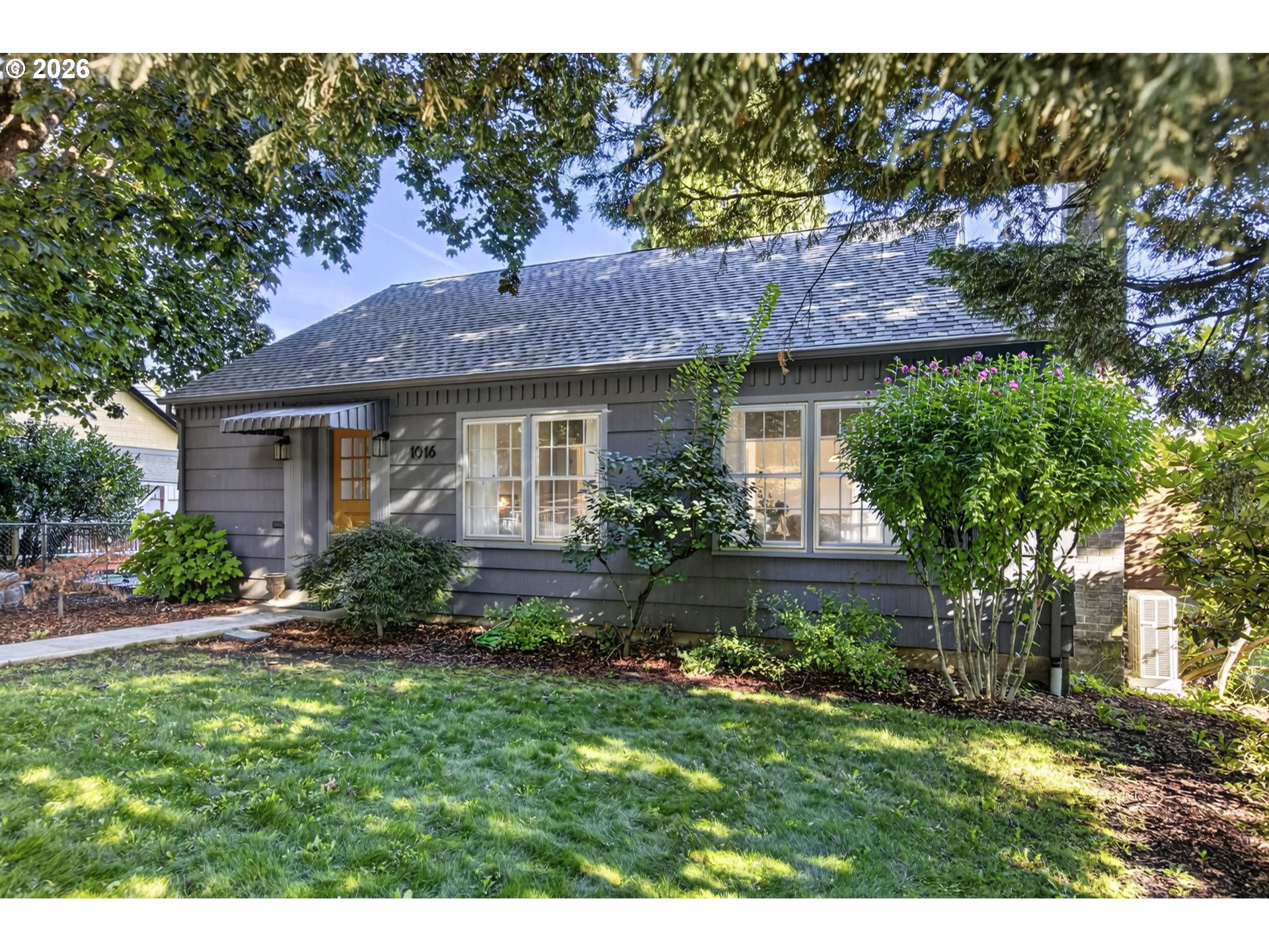 1016 OAK ST, Hood River, OR 97031, photo 5 of 48