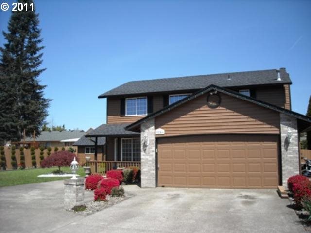 3214 NE 158th Ct
