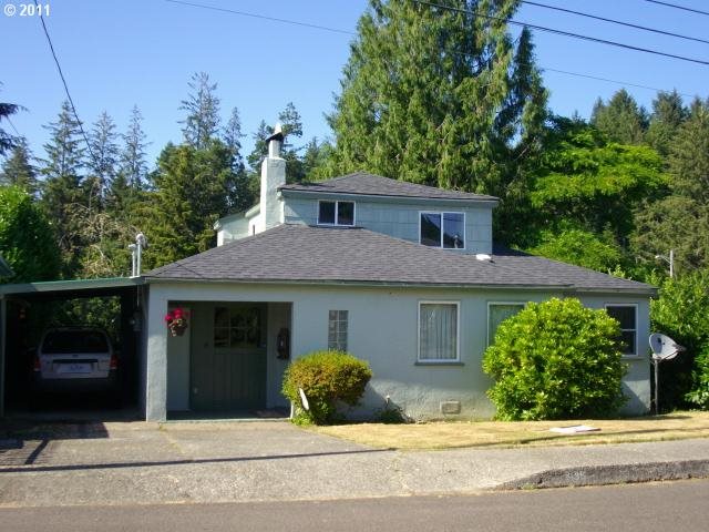 2135 Greenwood Ave