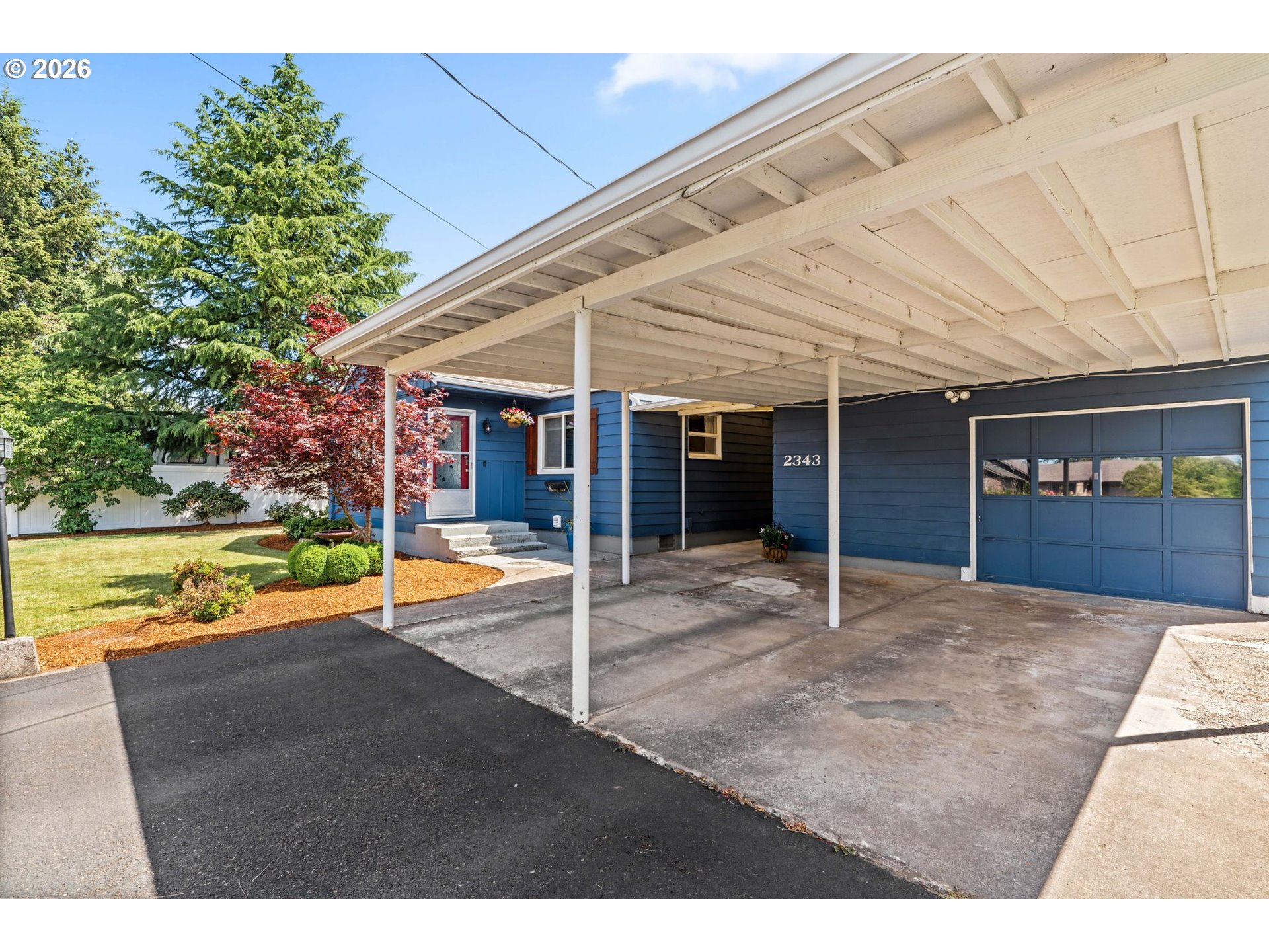 2343 WILBUR AVE, Eugene, OR 97402, photo 4 of 47
