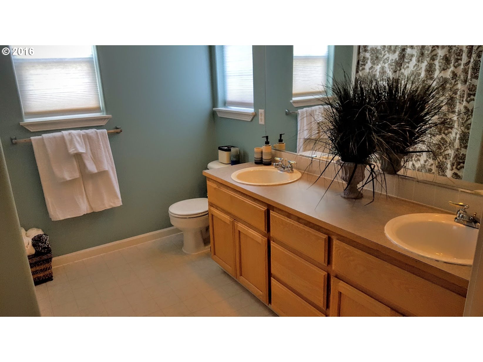 5109 SE 17TH TER, Gresham, OR 97080, photo 4 of 16