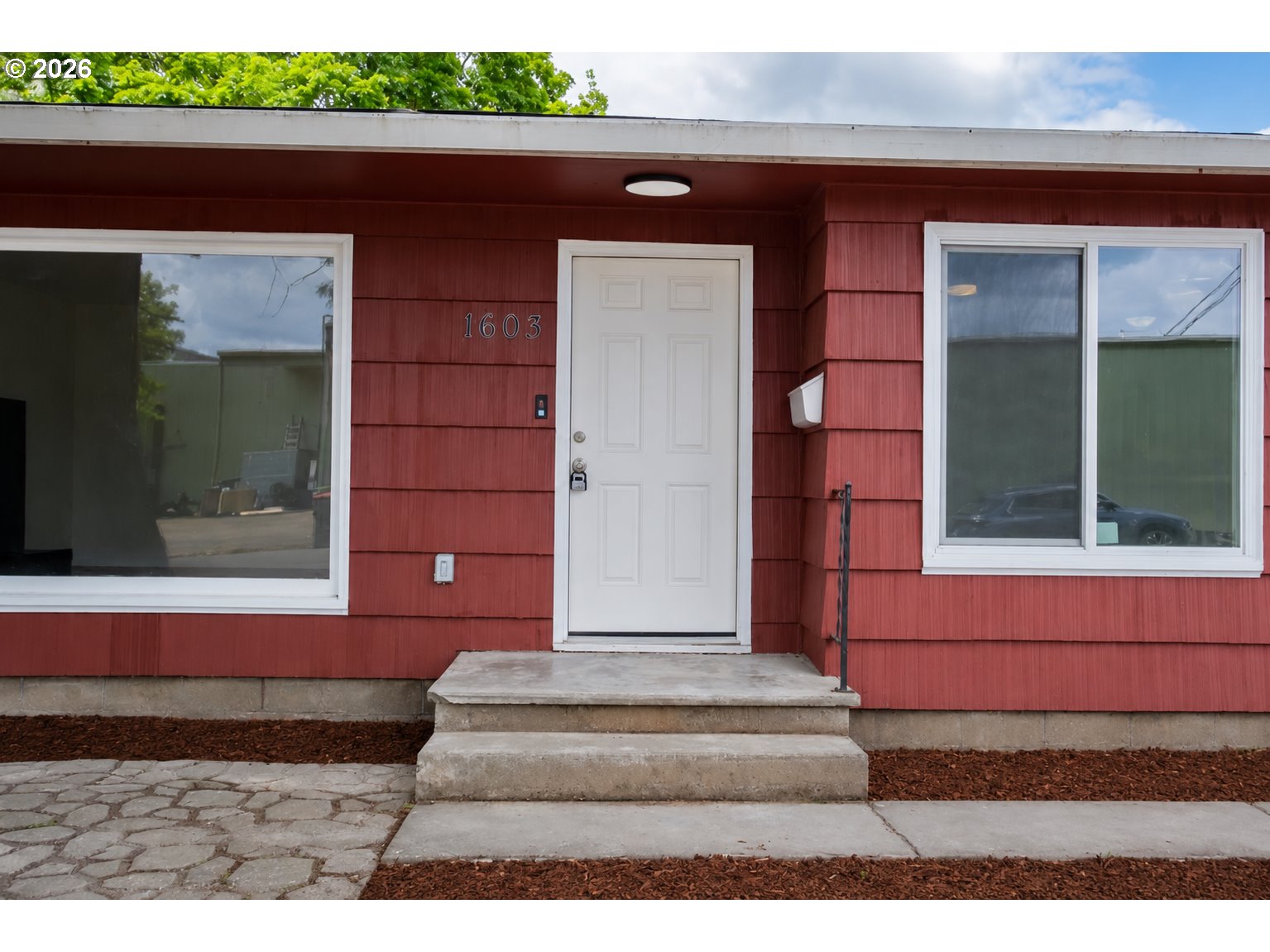 1603 NW ADAMS ST, McMinnville, OR 97128, photo 4 of 45