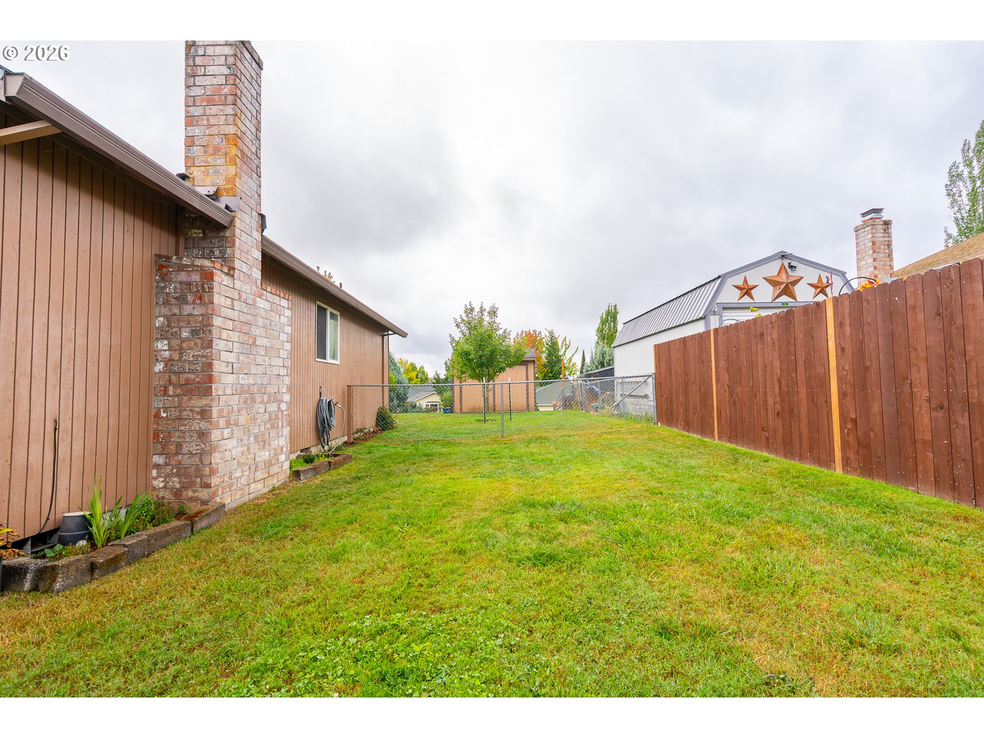 325 NW DENTON AVE, Dallas, OR 97338, photo 5 of 28
