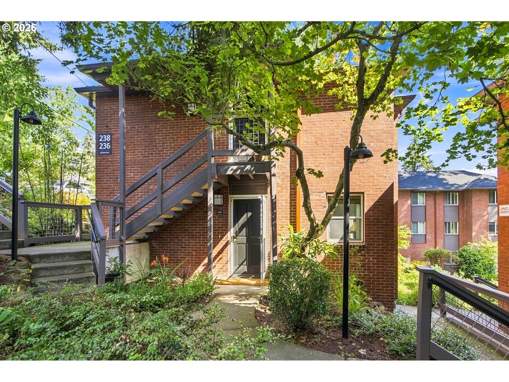 236 Ridgeway Rd Unit 16a