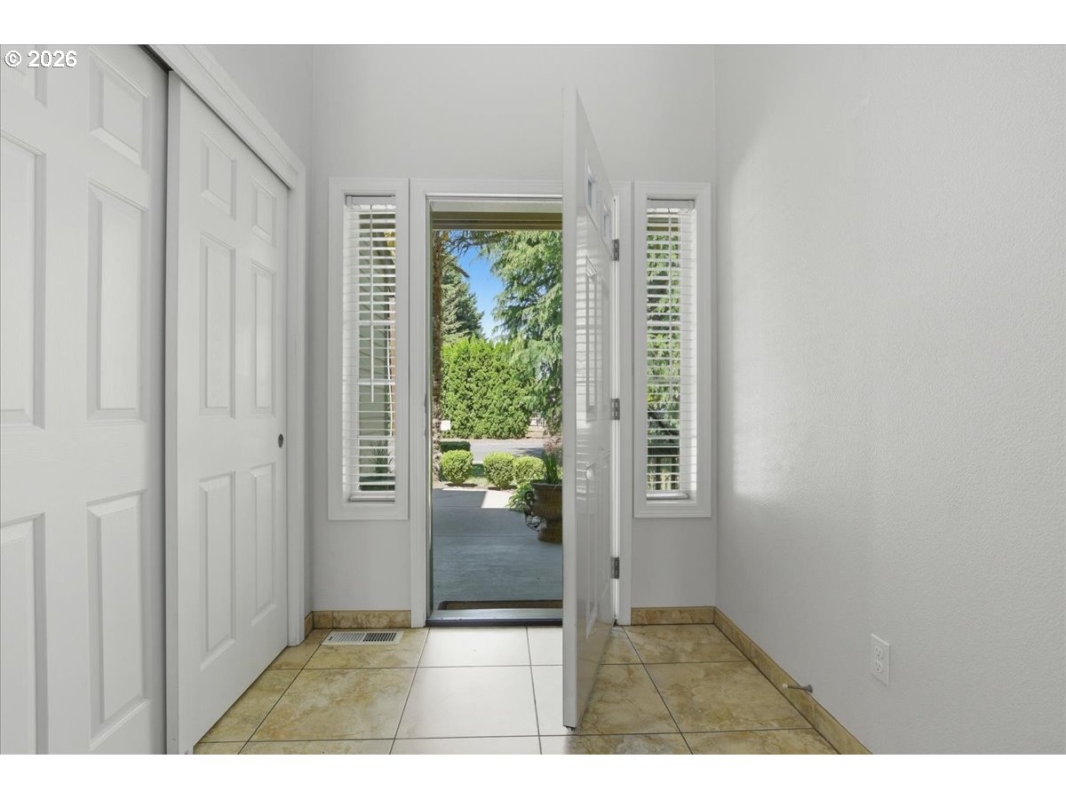 5611 NE 95TH ST, Vancouver, WA 98665, photo 5 of 37