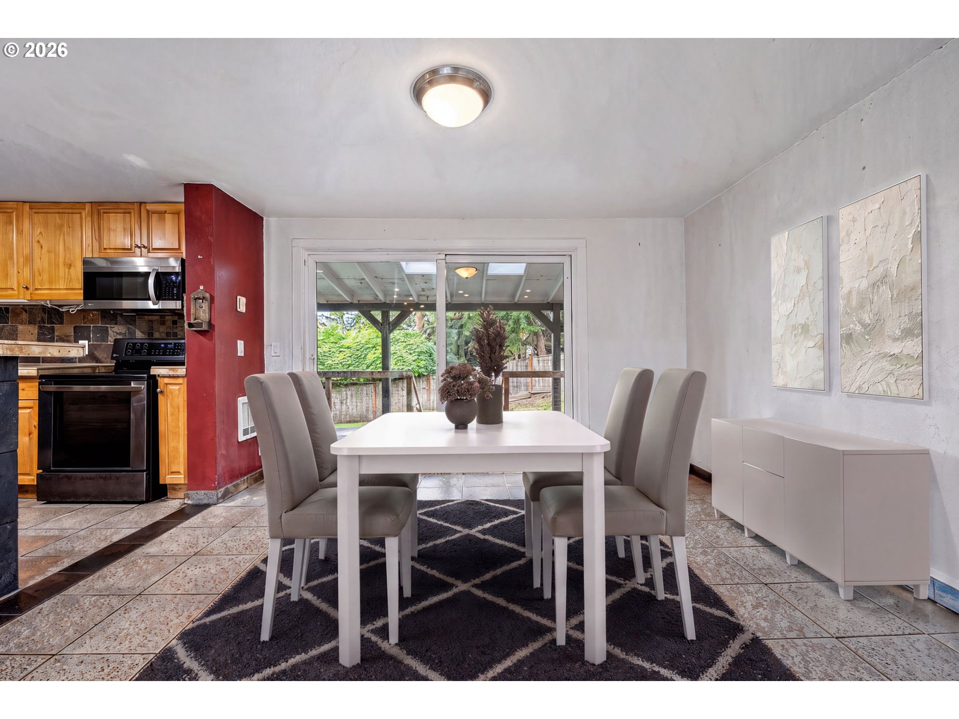 2803 ALMADEN ST, Eugene, OR 97405, photo 4 of 43