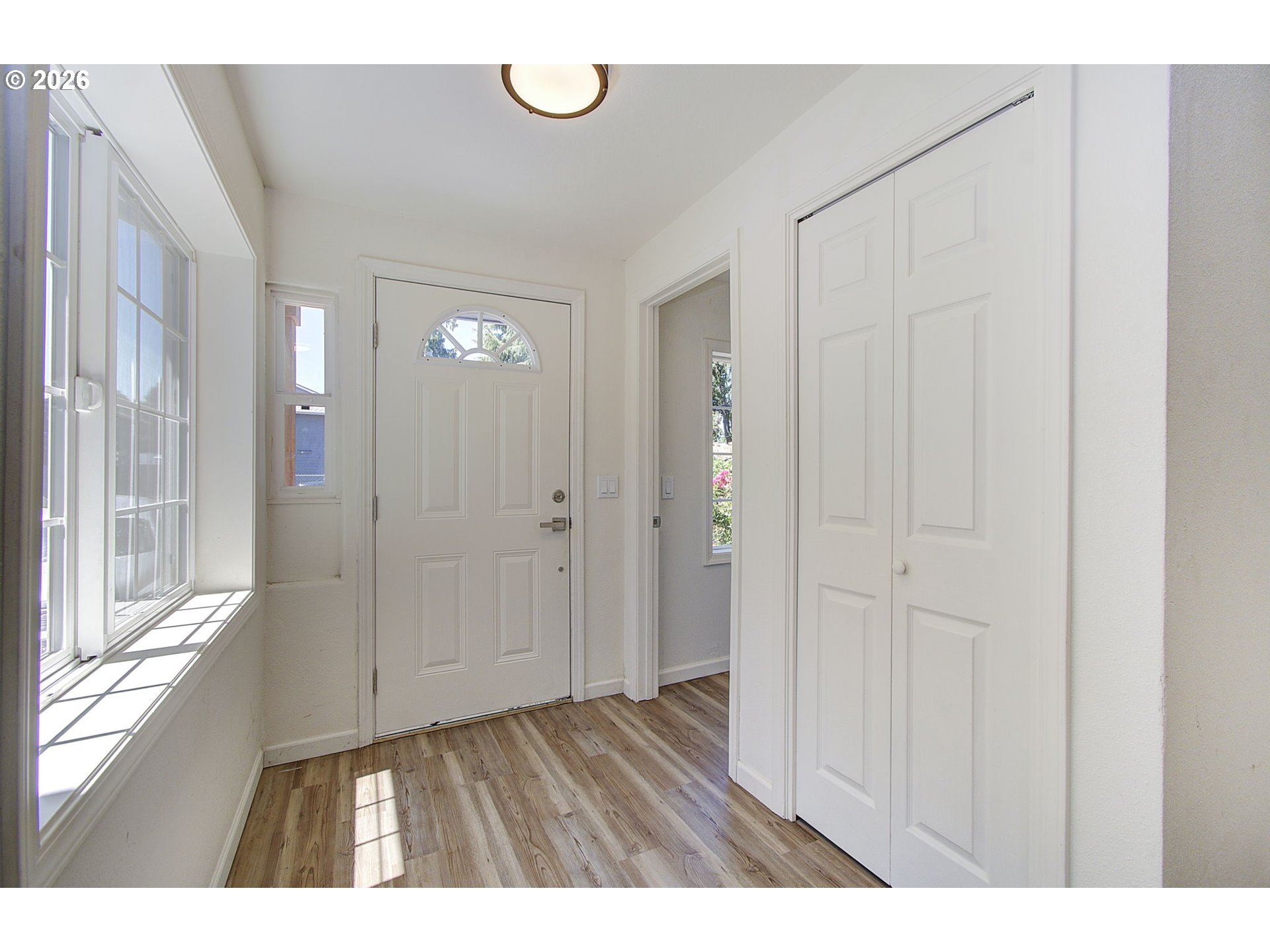 3209 BRIDGE ST, Vancouver, WA 98661, photo 2 of 43