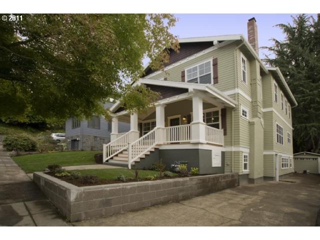 2554 NE 49th Ave