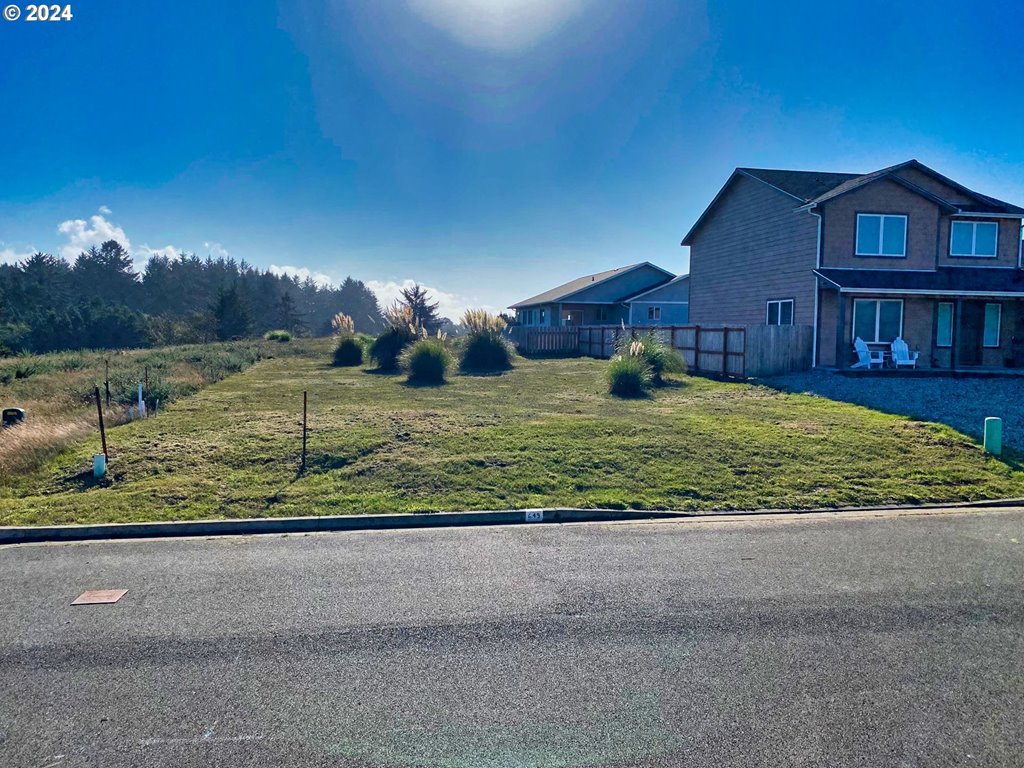 649 Spyglass Dr