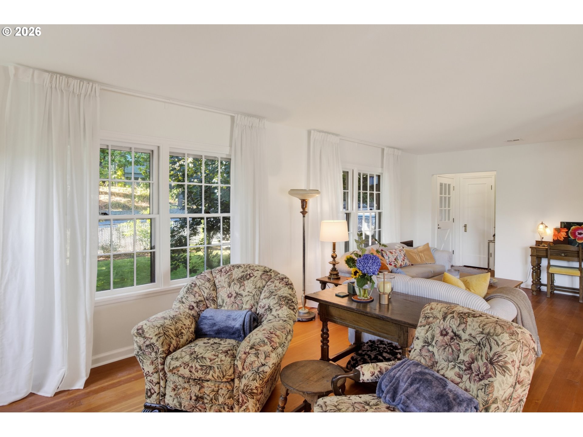 1016 OAK ST, Hood River, OR 97031, photo 8 of 48