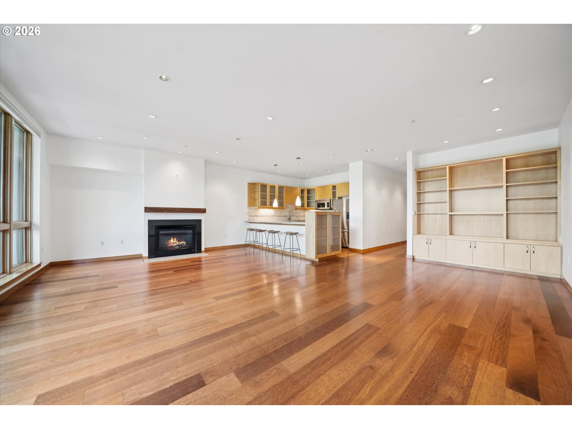 1030 NW Johnson ST 323, Portland, OR 97209, photo 6 of 44