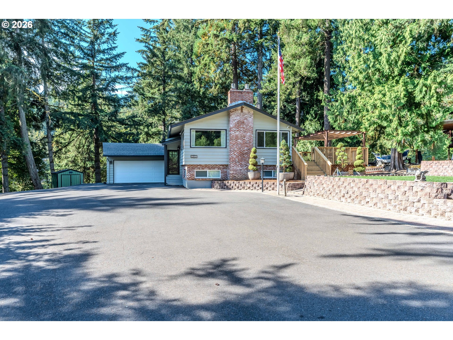 10731 SE EASTMONT DR, Damascus, OR 97089, photo 2 of 48
