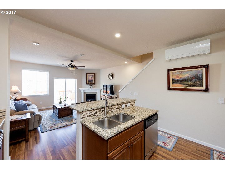 12970 SE 155TH AVE, Happy Valley, OR 97086, photo 7 of 32