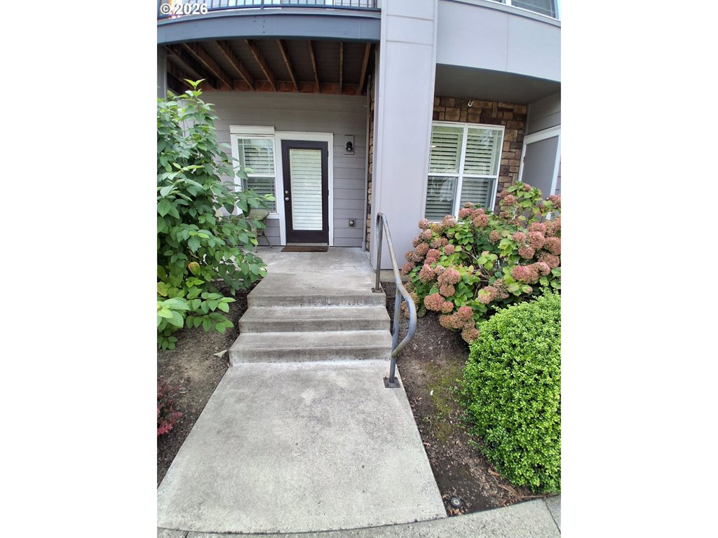 10829 NE Red Wing Way Unit 102