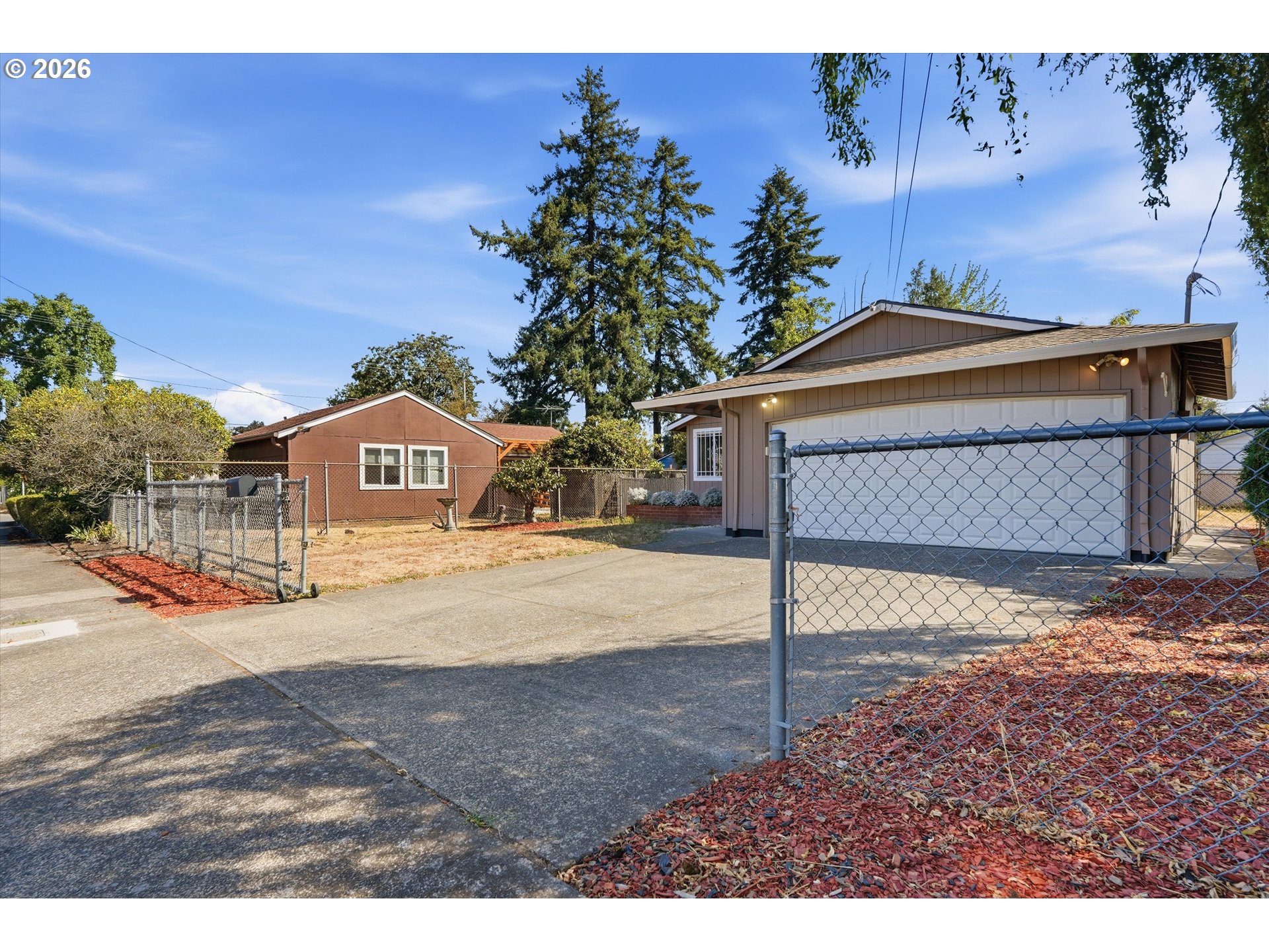 6518 SE 93RD AVE, Portland, OR 97266, photo 4 of 35