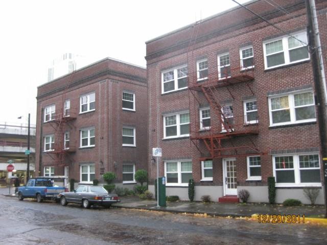 1509 NE 10th Ave Unit 103