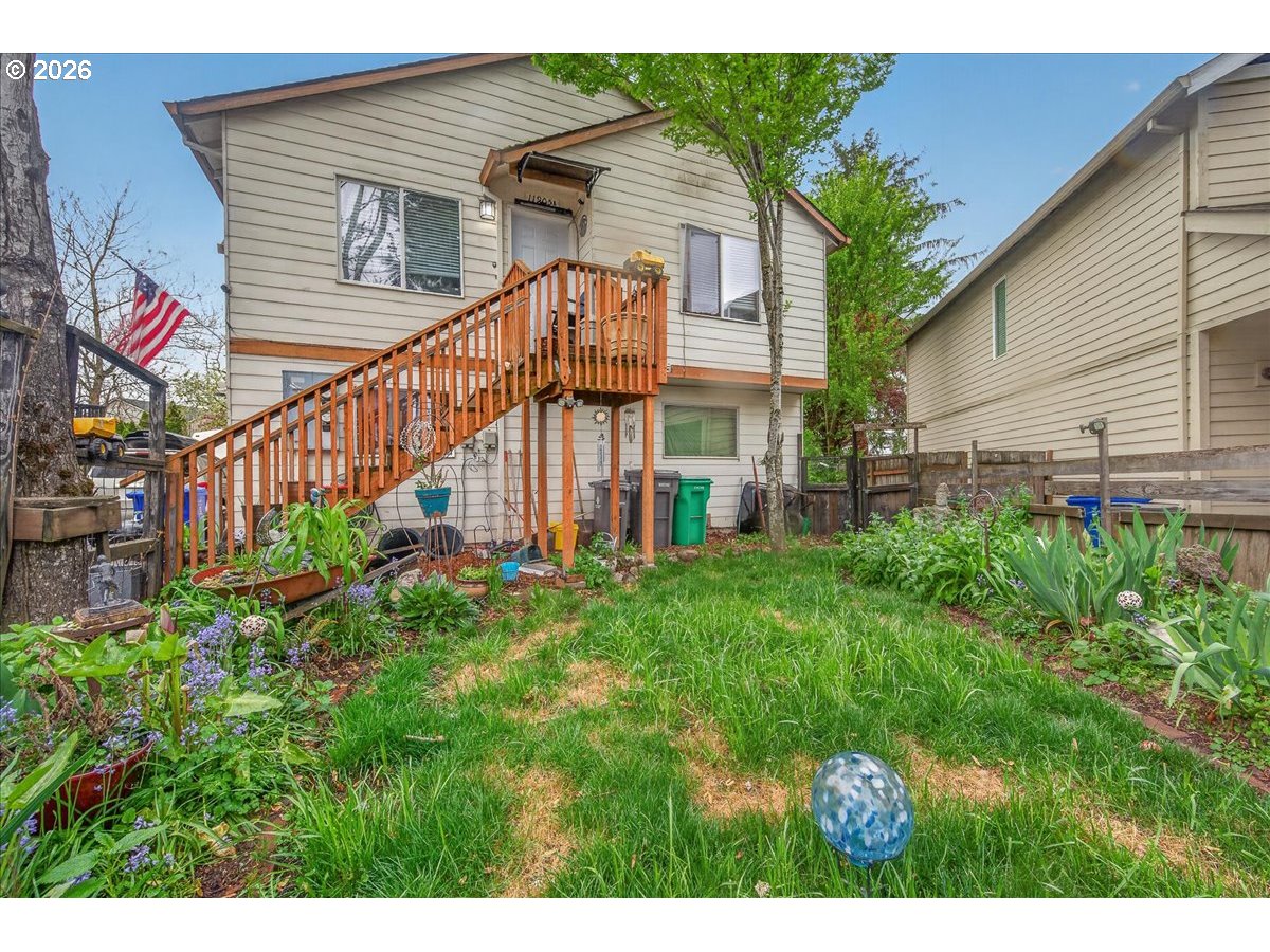 11905 SE SCHILLER ST, Portland, OR 97266, photo 2 of 17