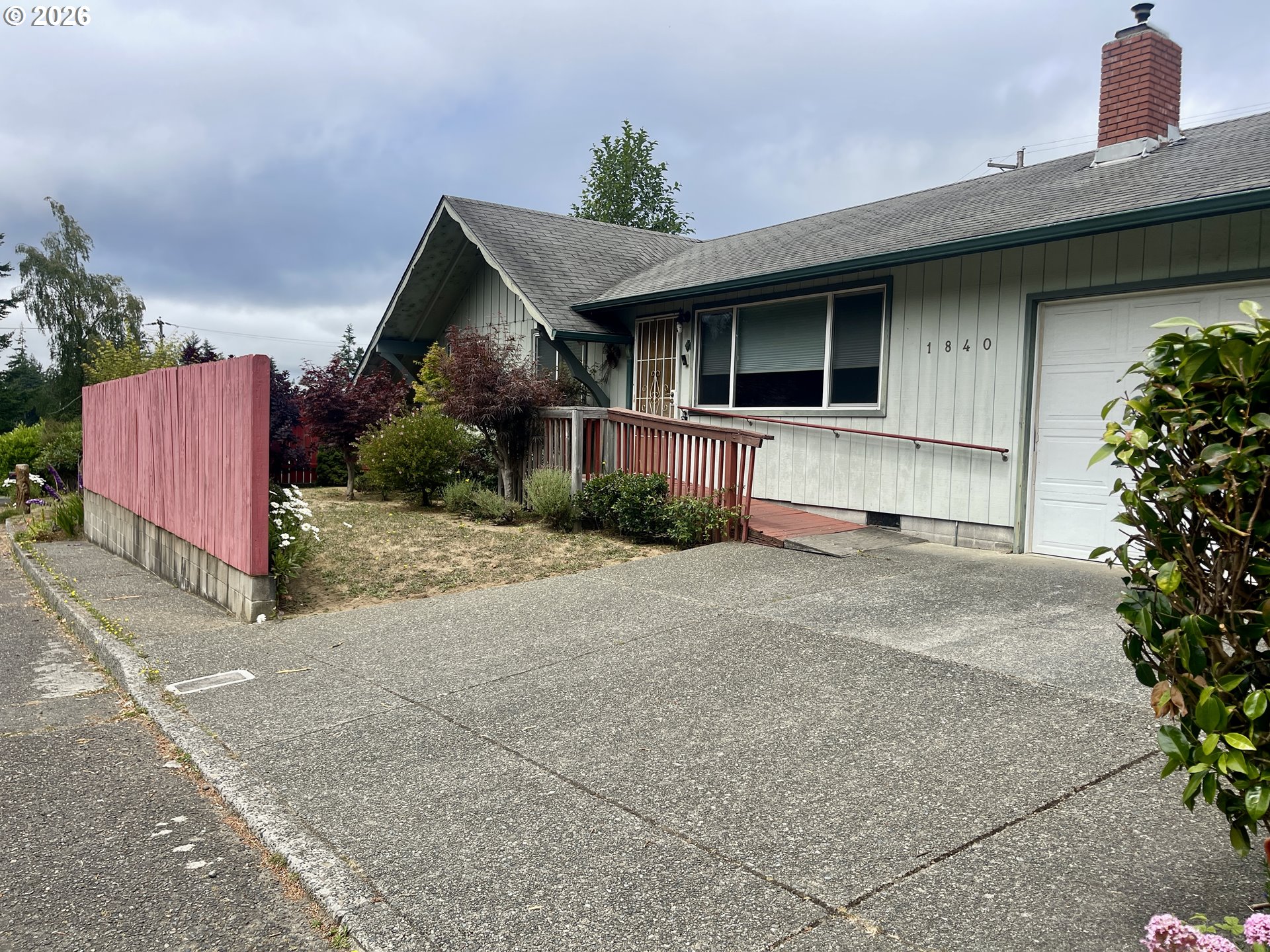 1840 OCEAN BLVD, Coos Bay, OR 97420, photo 2 of 38