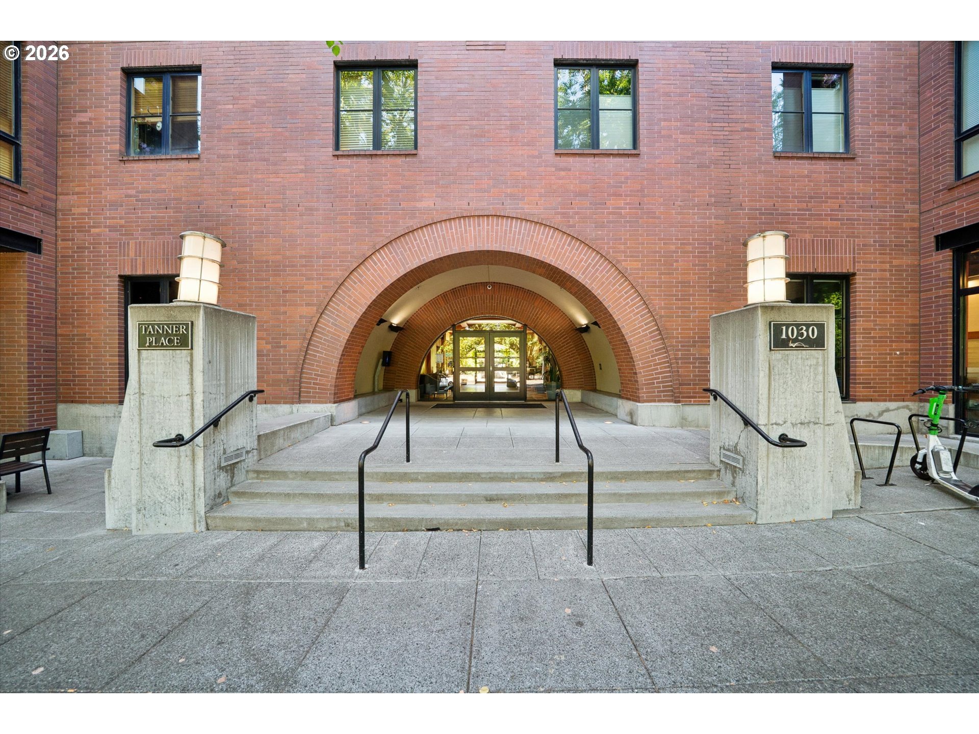 1030 NW Johnson ST 323, Portland, OR 97209, photo 3 of 44