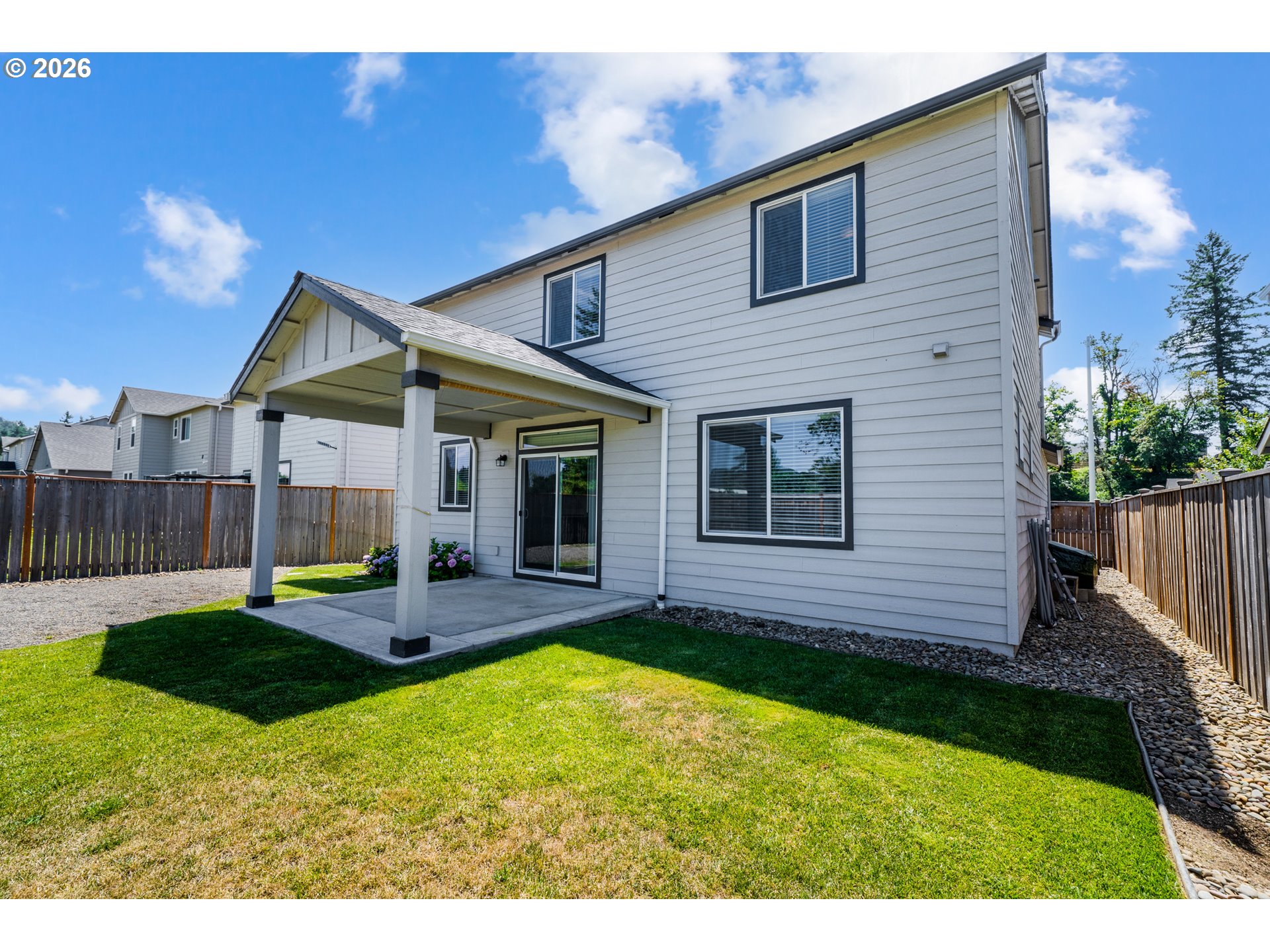 5290 SQUIRREL ST, Springfield, OR 97478, photo 3 of 42