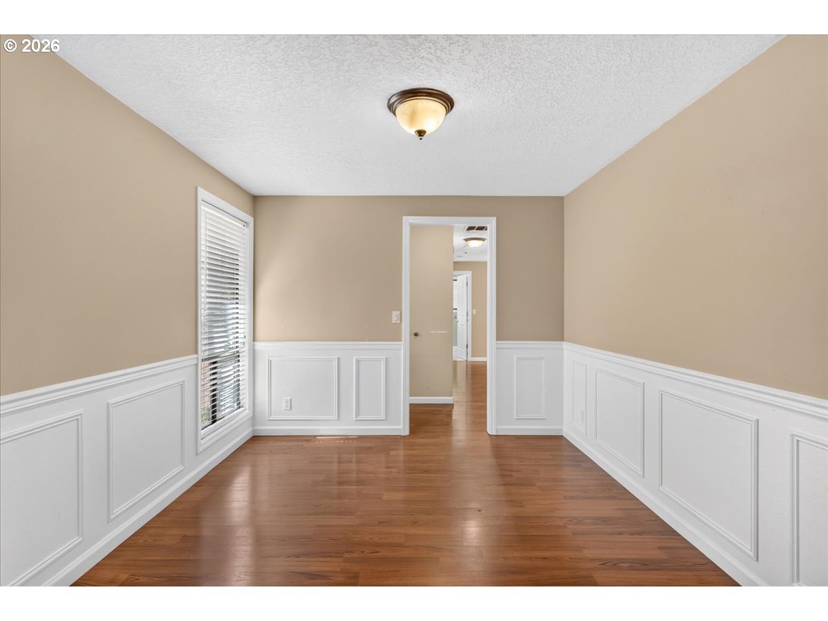 2855 SE CORNUTT ST, Hillsboro, OR 97123, photo 5 of 40