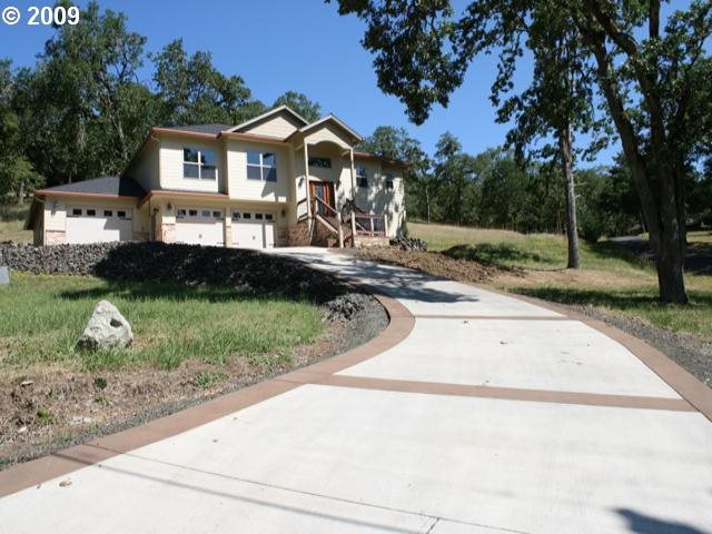 815 Braunda Dr
