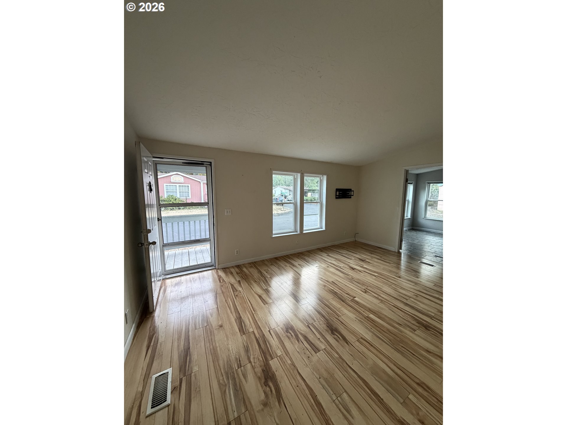 13451 SE RAYMOND ST, Portland, OR 97236, photo 7 of 21