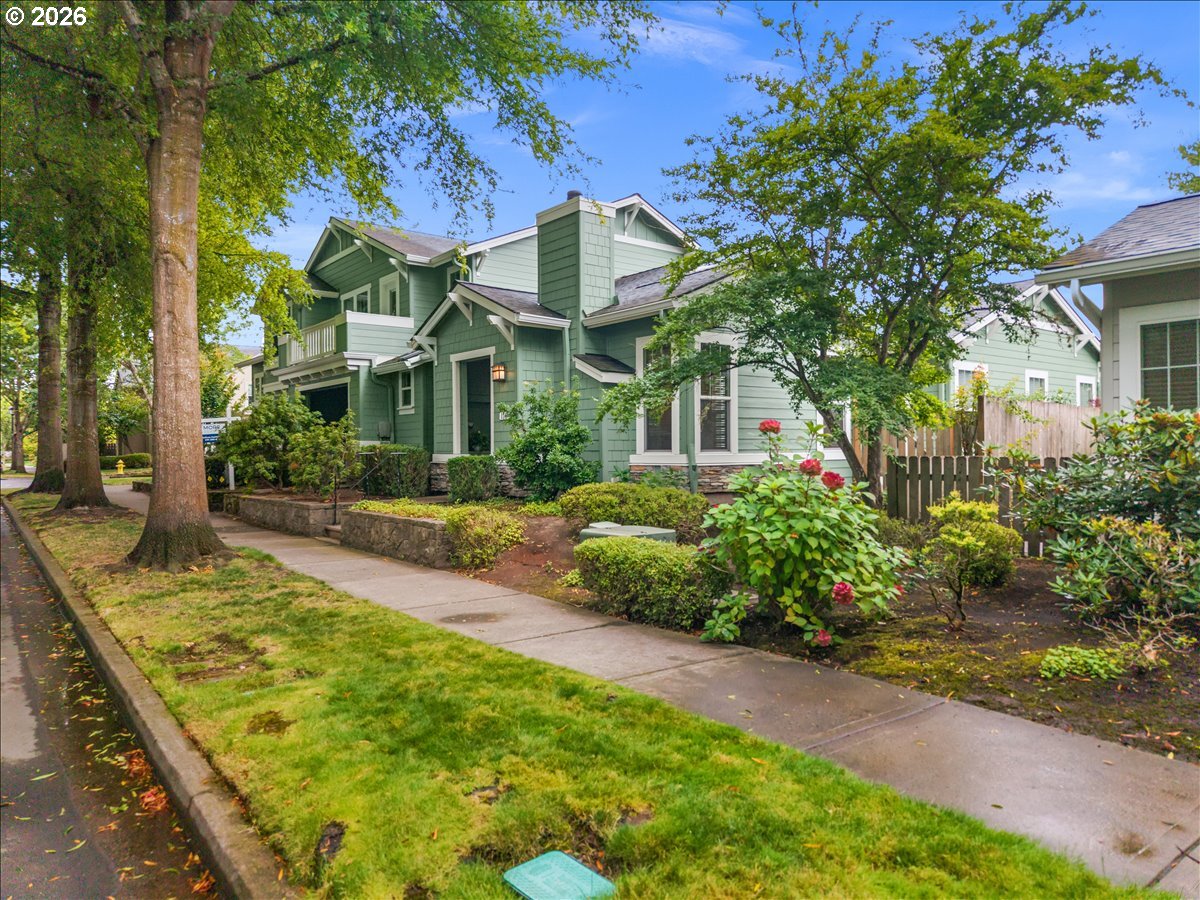 1741 NE 65TH AVE, Hillsboro, OR 97124, photo 2 of 46