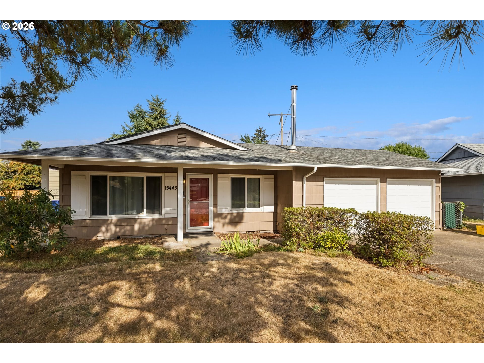 15445 SE STEPHENS CT, Portland, OR 97233, photo 4 of 42
