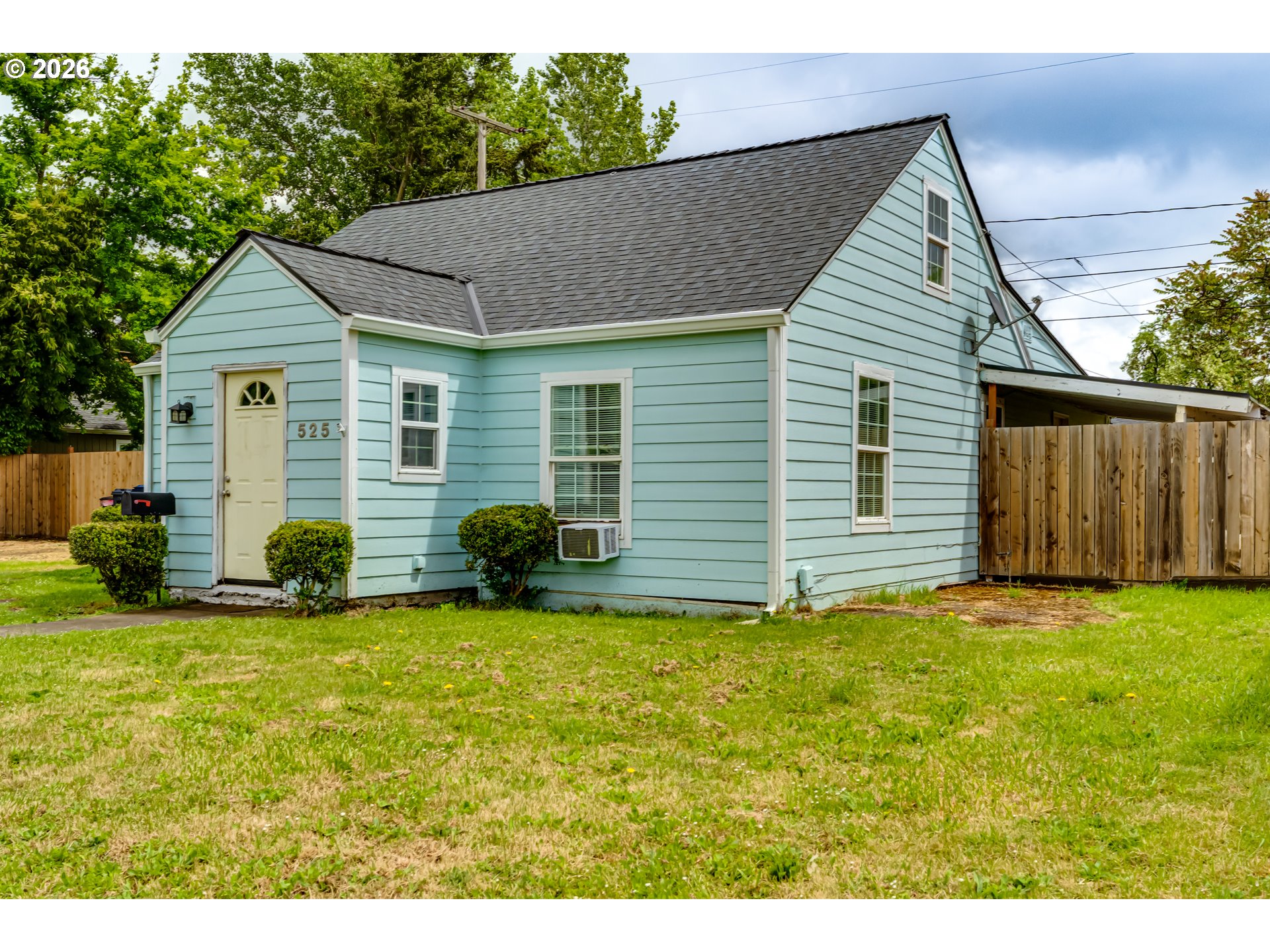 525 21ST ST, Springfield, OR 97477, photo 5 of 33