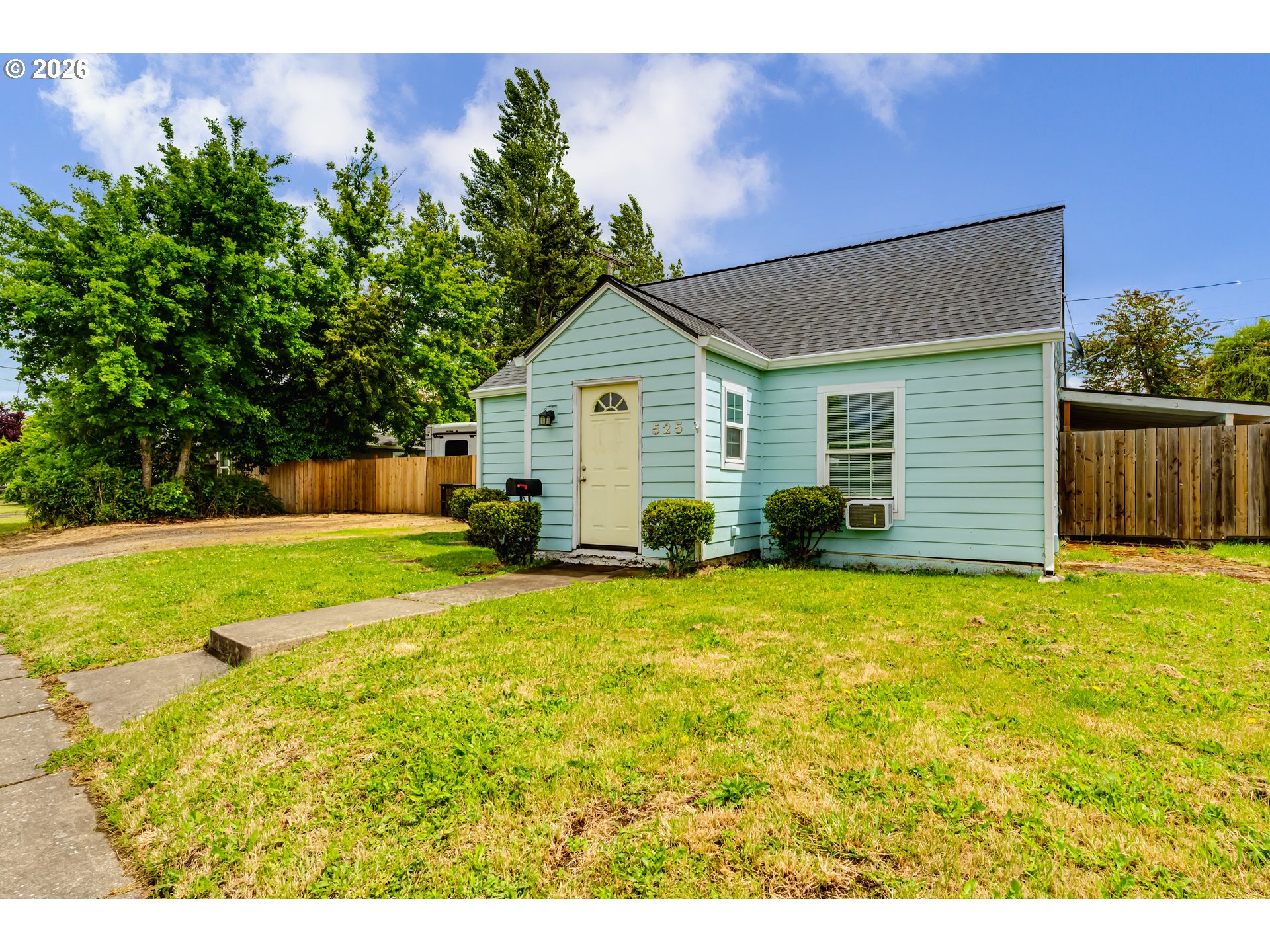 525 21ST ST, Springfield, OR 97477, photo 4 of 33