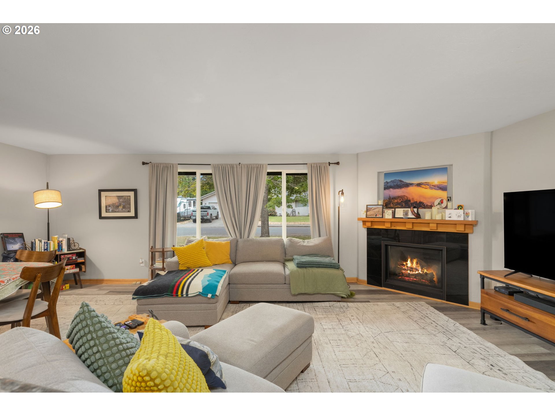 2752 MONTELLO AVE, Hood River, OR 97031, photo 3 of 33