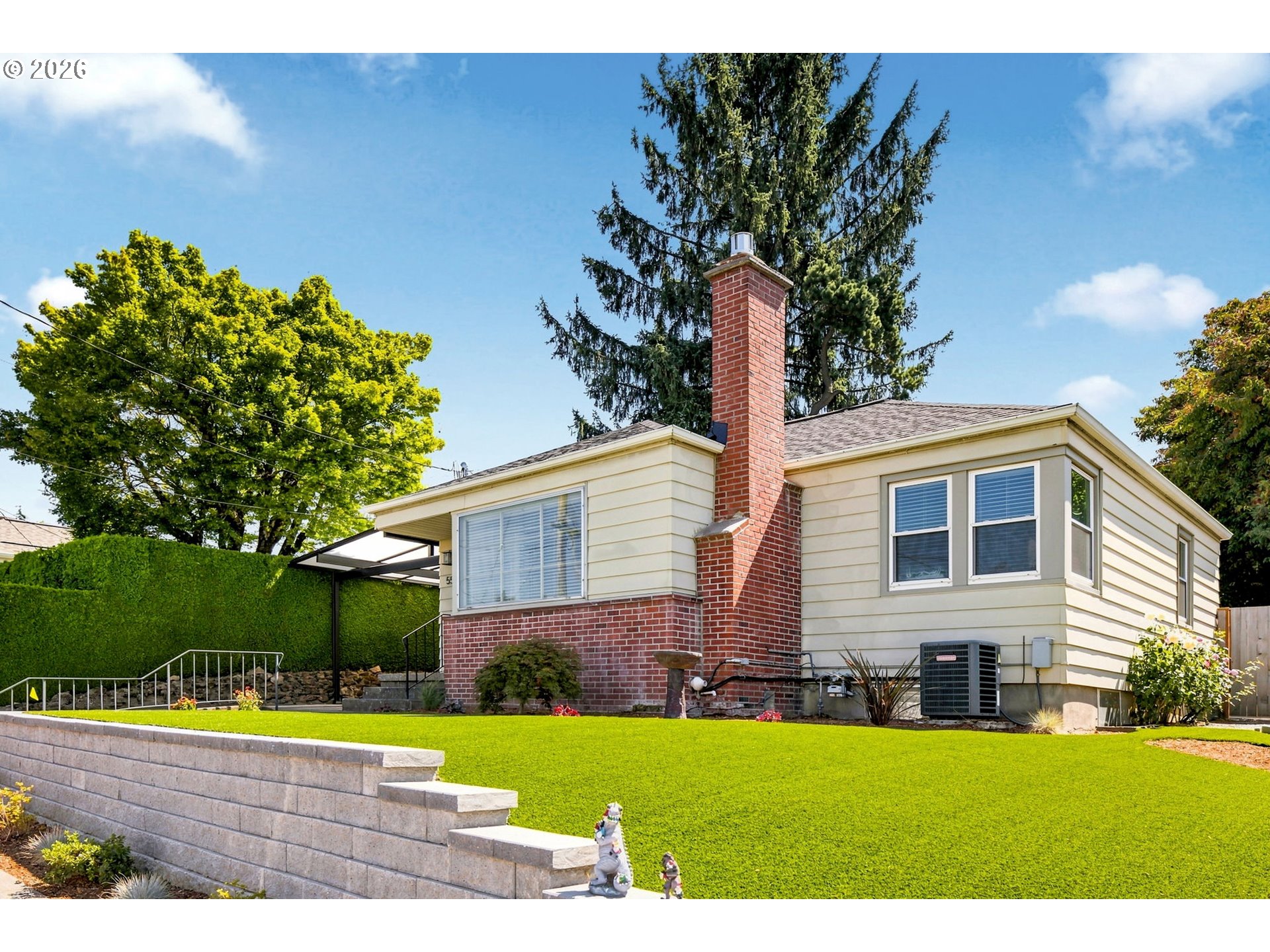 5524 NE COUCH ST, Portland, OR 97213, photo 2 of 41