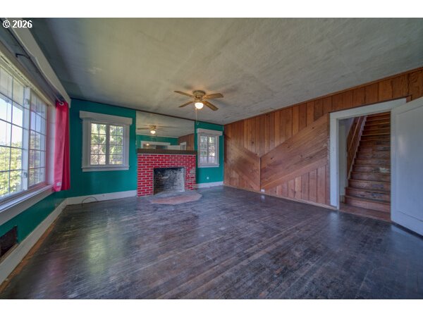 1090 FIR AVE, Reedsport, OR 97467, photo 3 of 40