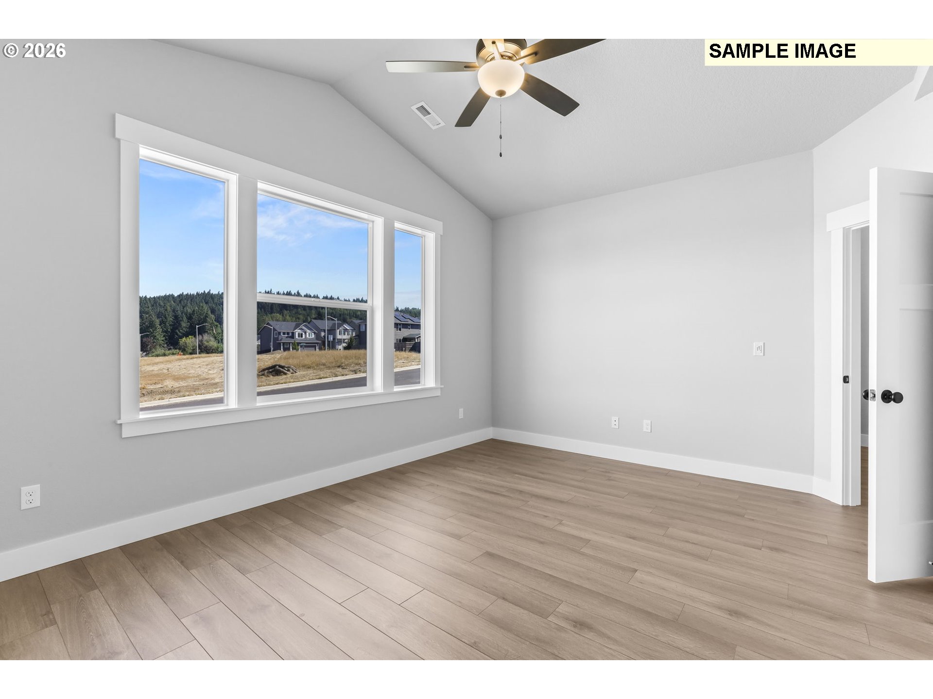 656 NE TRILLIUM DR, Estacada, OR 97023, photo 5 of 48