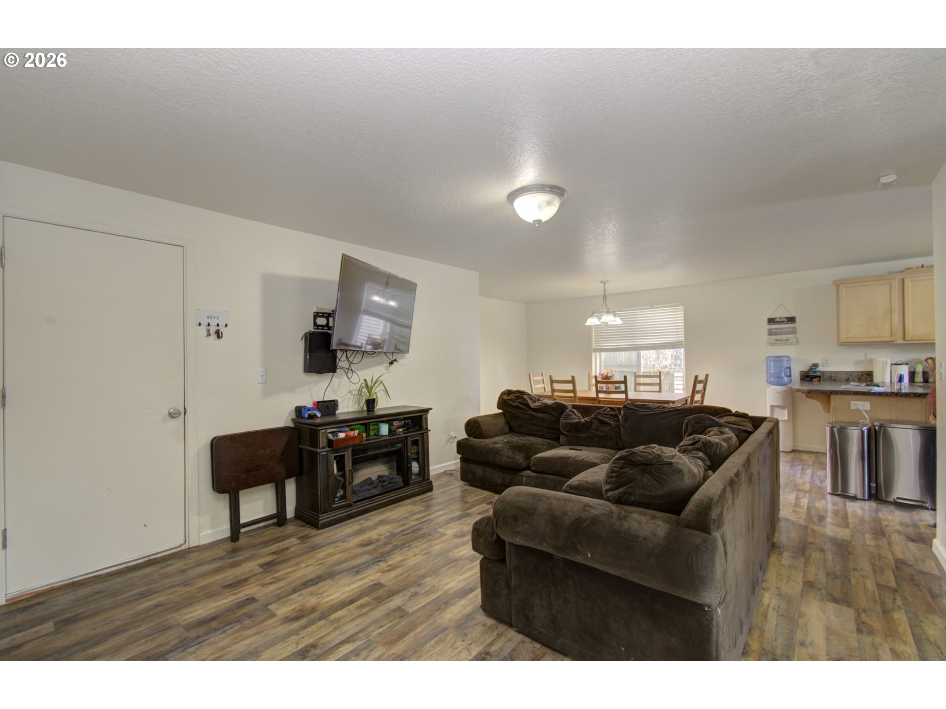 1138 W 29TH ST, Vancouver, WA 98660, photo 2 of 20